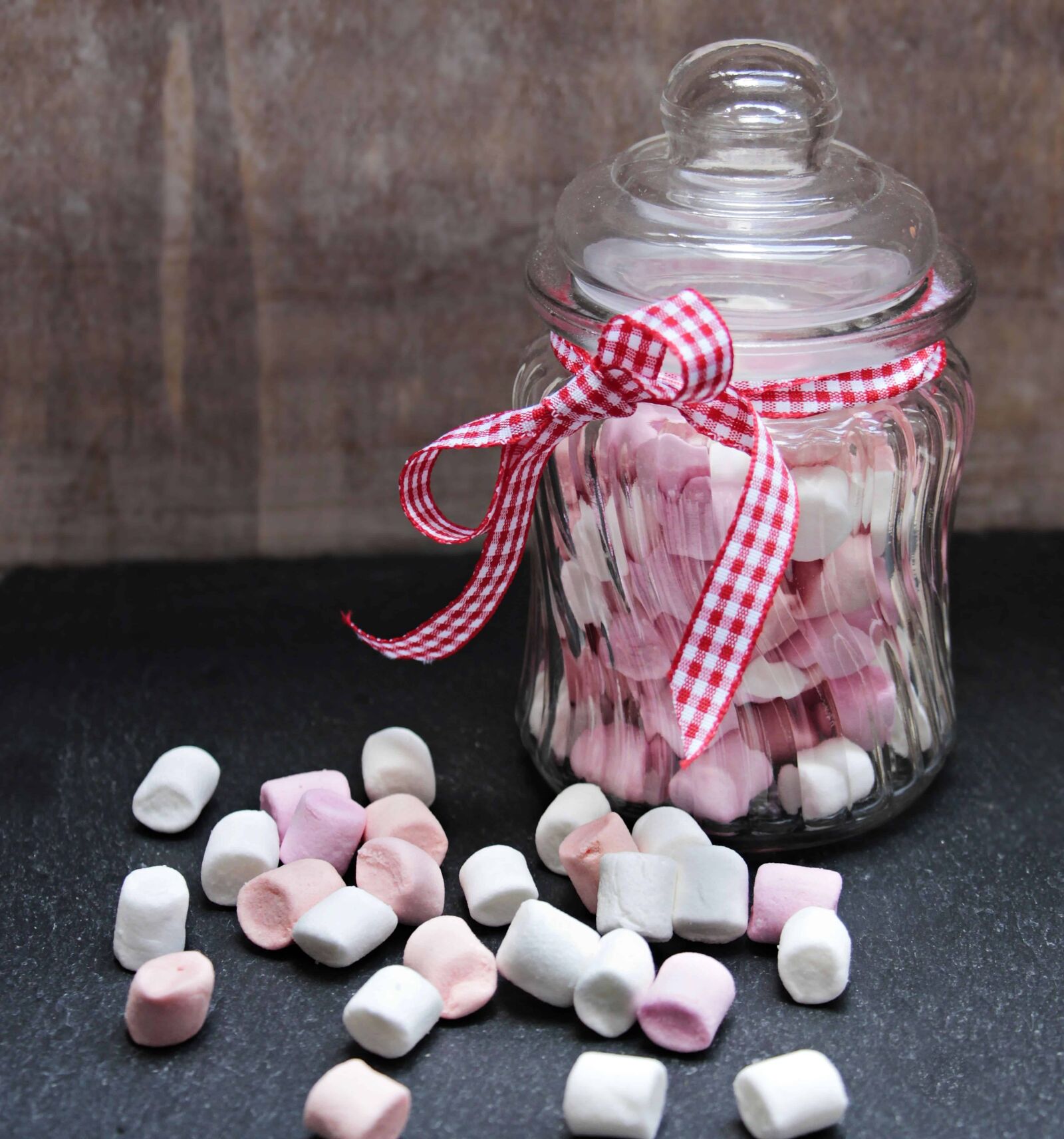 Canon EOS 100D (EOS Rebel SL1 / EOS Kiss X7) sample photo. Jar, candy, food, sweet photography