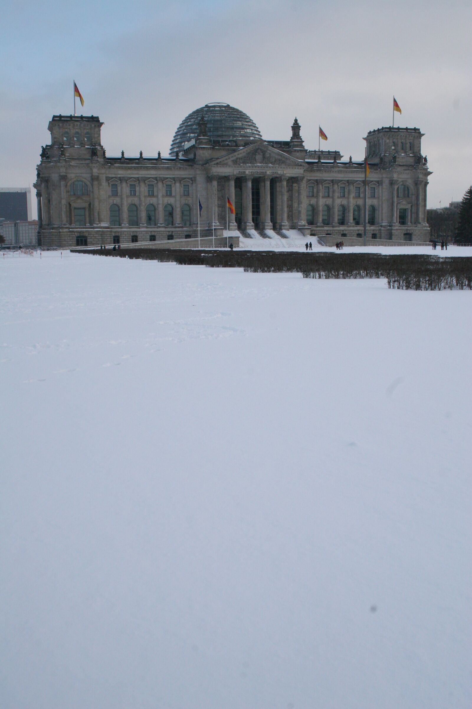 Canon EOS 20D sample photo. Berlin, reichstag, bundestag photography