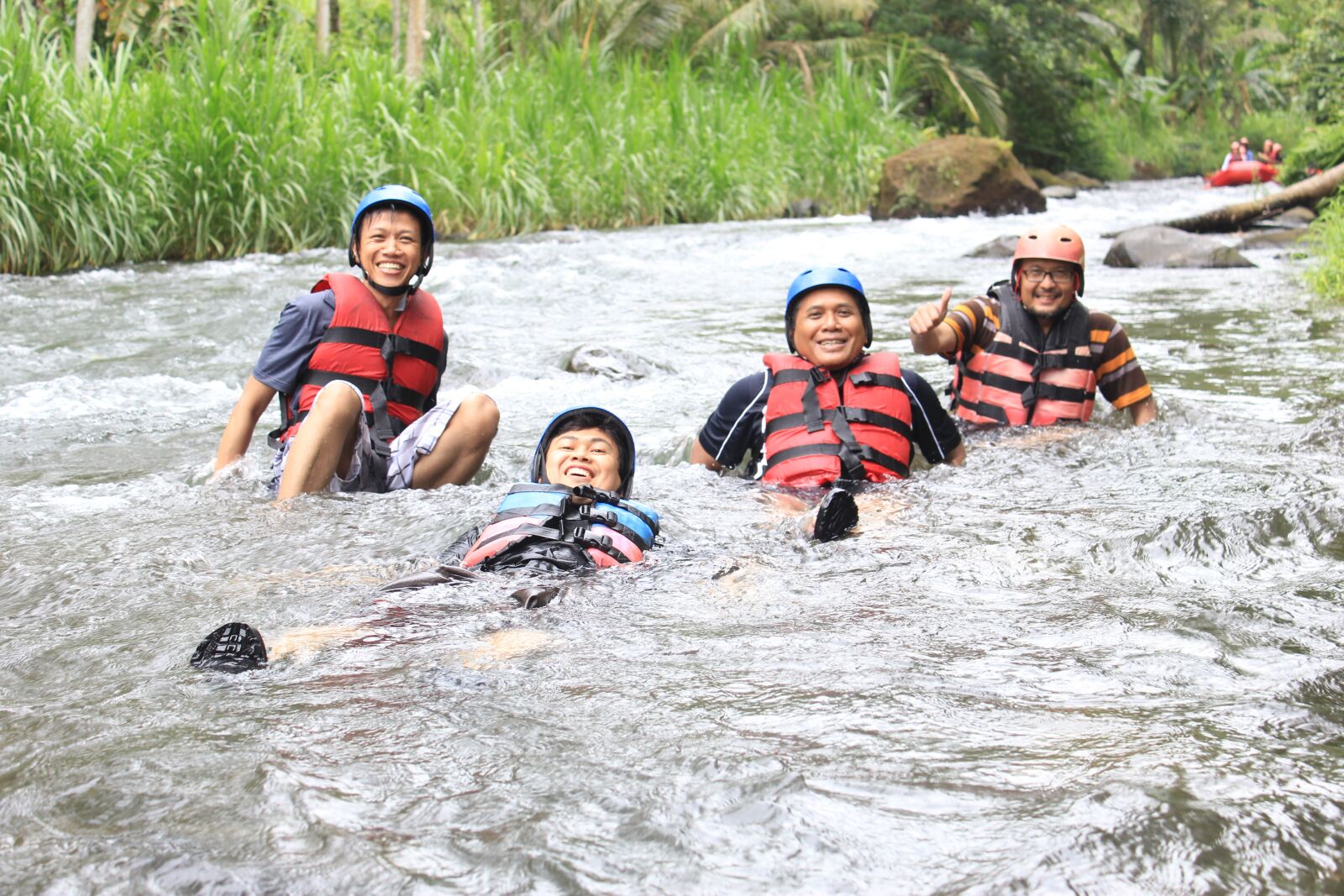 Canon EOS 60D sample photo. Child, fun, water photography