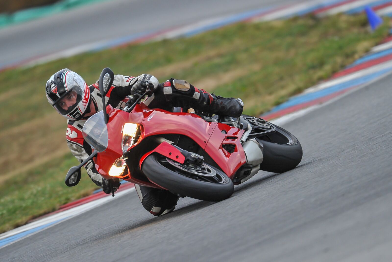 Nikon D3S sample photo. Motorcycle, racing, motogp photography