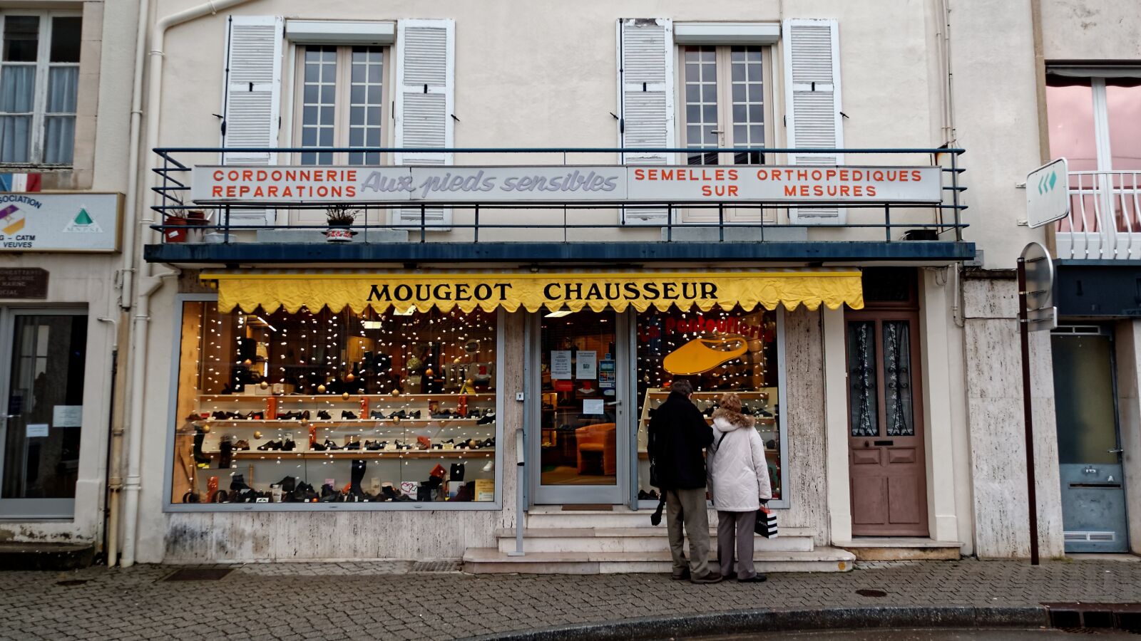 Nikon D50 sample photo. Business, langres, france photography