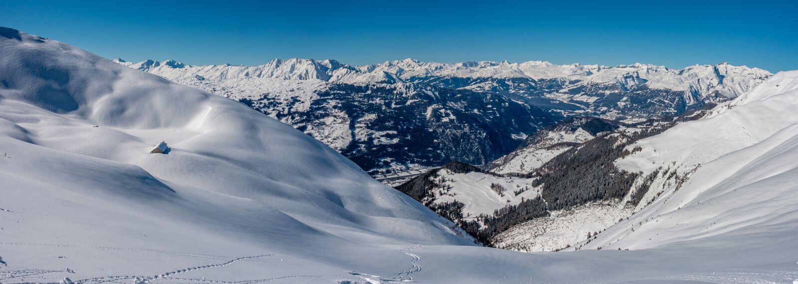 Sony Cyber-shot DSC-RX100 III sample photo. Panorama, mountains, mountain range photography
