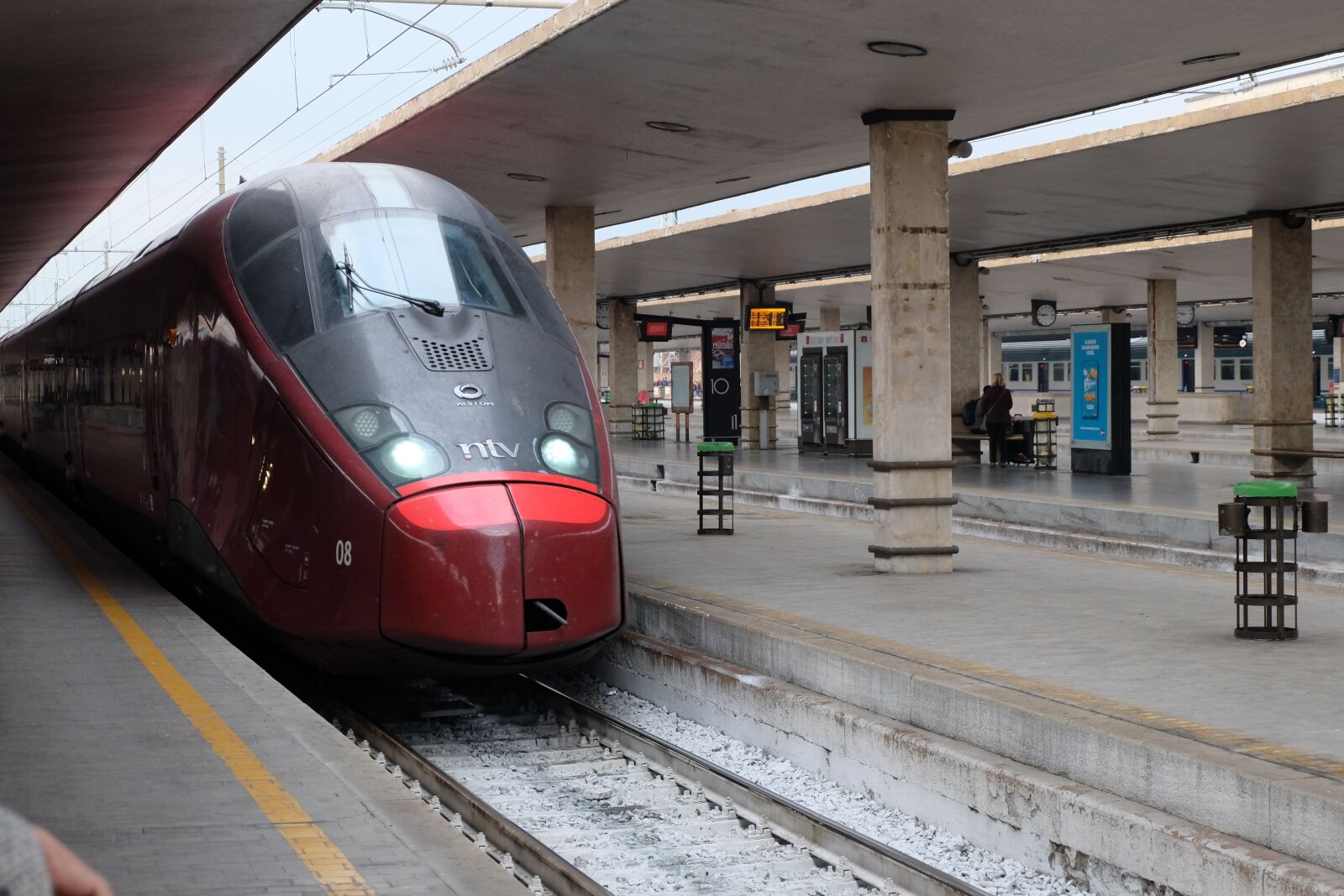 Fujifilm X-M1 sample photo. Train, the transportation system photography