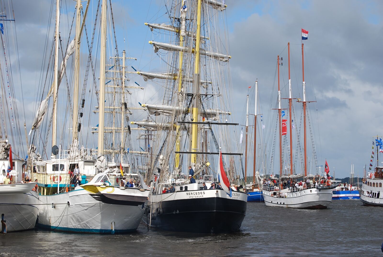 Nikon D40X sample photo. Cruise, warnem nde, ship photography