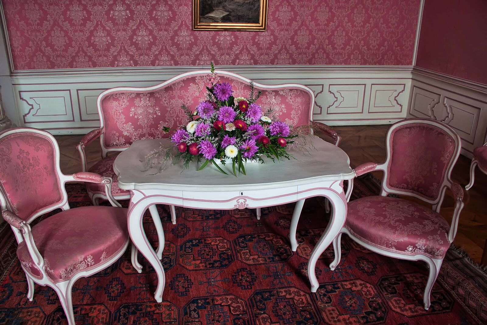 Canon EOS 500D (EOS Rebel T1i / EOS Kiss X3) sample photo. Valtice, czech republic, interior photography