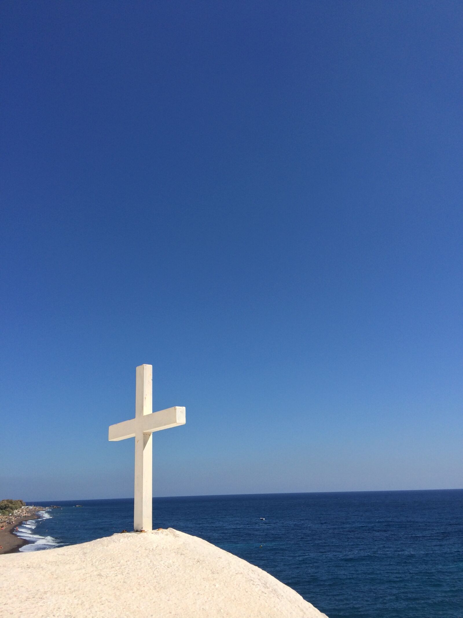 iPhone 5s back camera 4.12mm f/2.2 sample photo. Blue sky, cross, greece photography