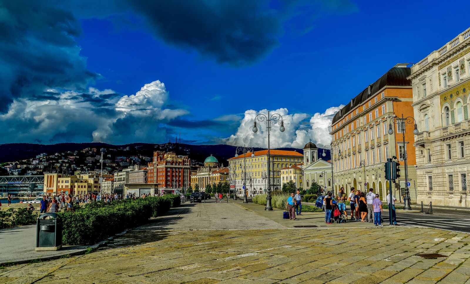 Nikon D800 sample photo. Trieste, marina, palaces photography