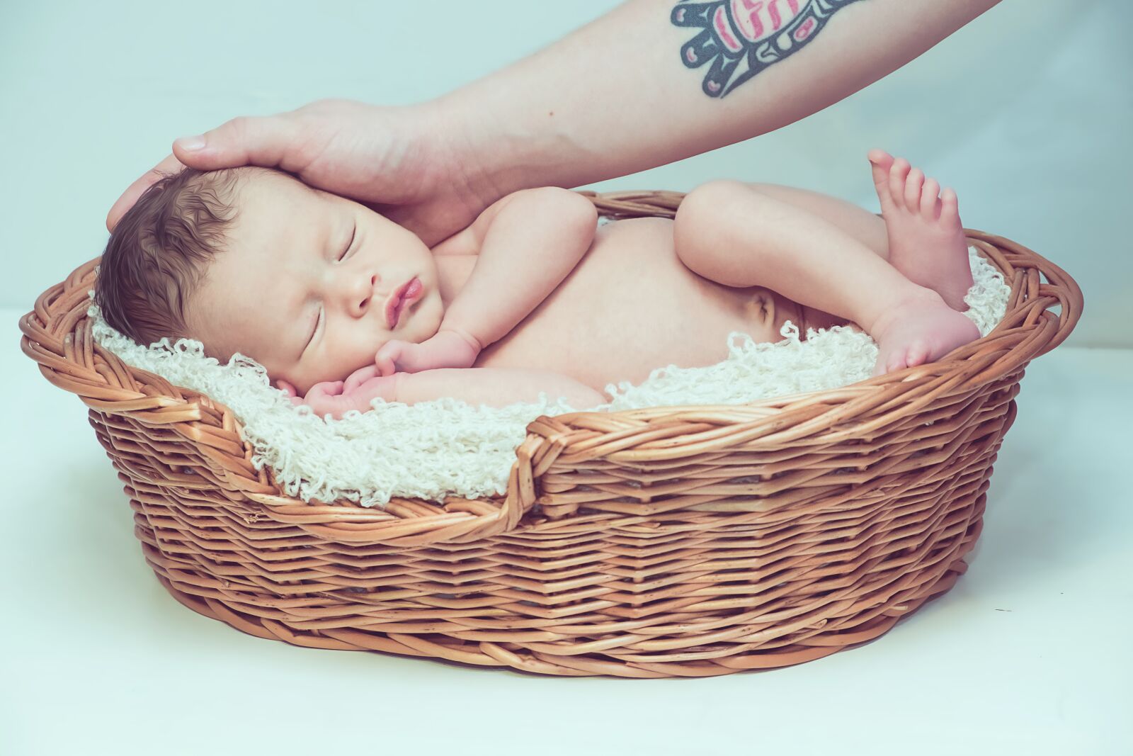 Fujifilm X-T10 sample photo. Baby, child, hand photography