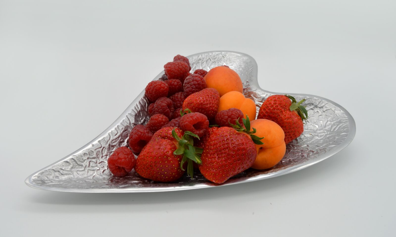 Nikon D3200 sample photo. Fruit bowl, fruit plate photography
