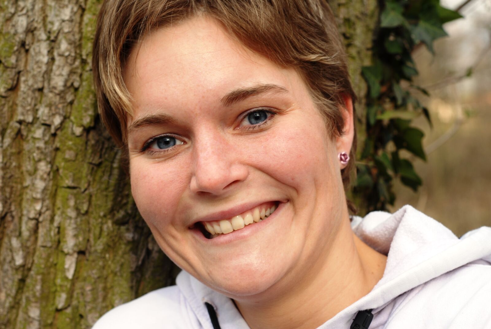 Nikon D200 sample photo. Woman, portrait, smile photography