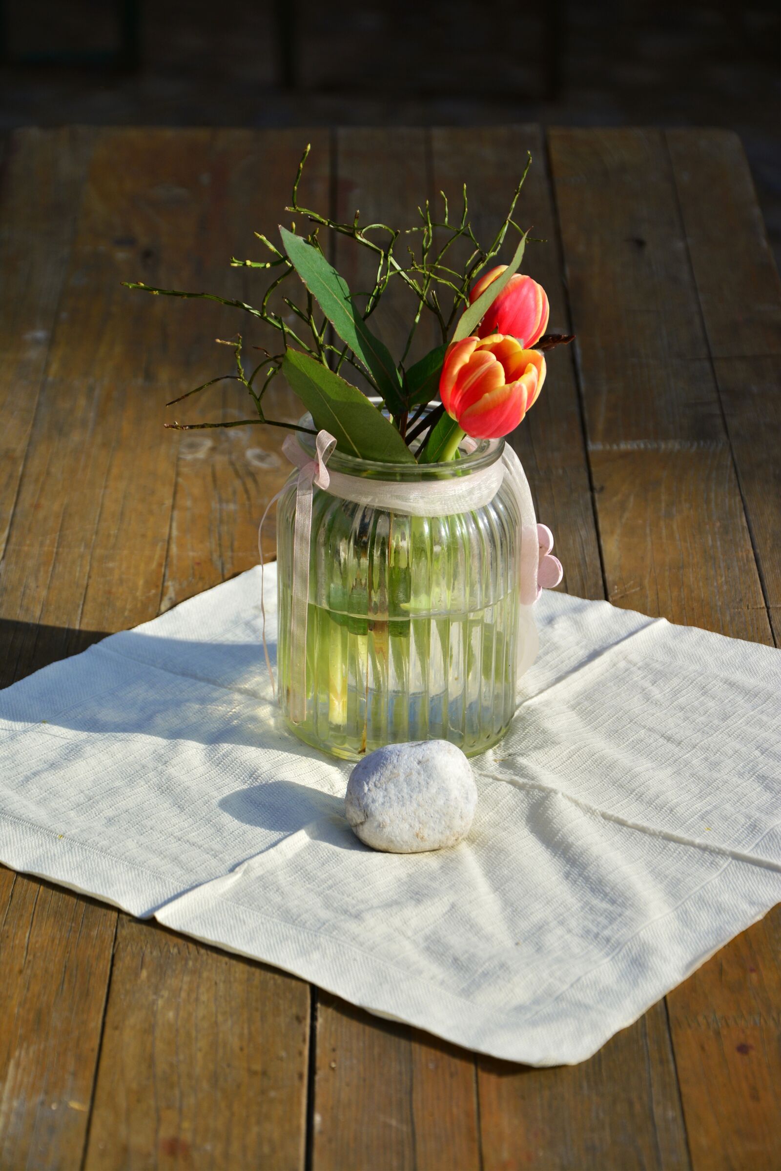 Nikon D5200 sample photo. Flower vase, flower, table photography