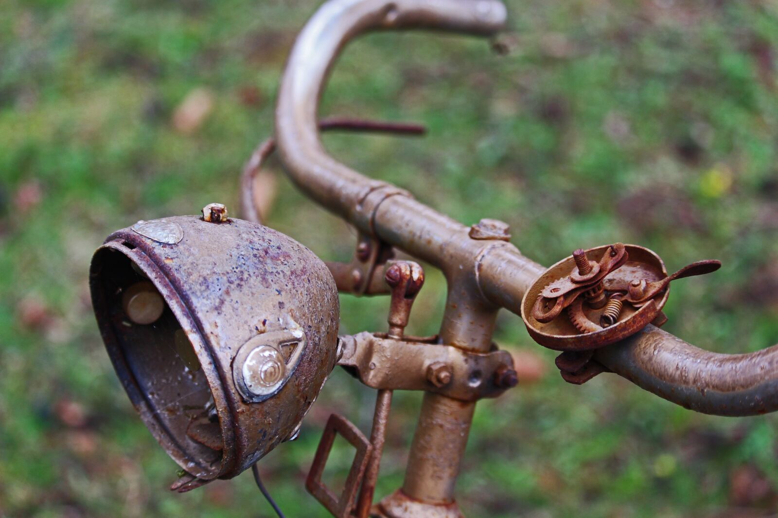 Canon EF-S 55-250mm F4-5.6 IS STM sample photo. Old bicycle, vintage, bike photography