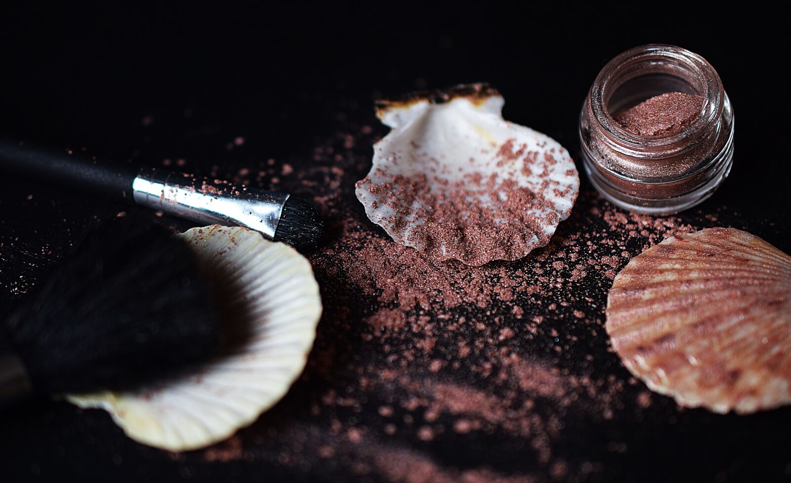 Nikon D5300 sample photo. Makeup, shadows, powder photography
