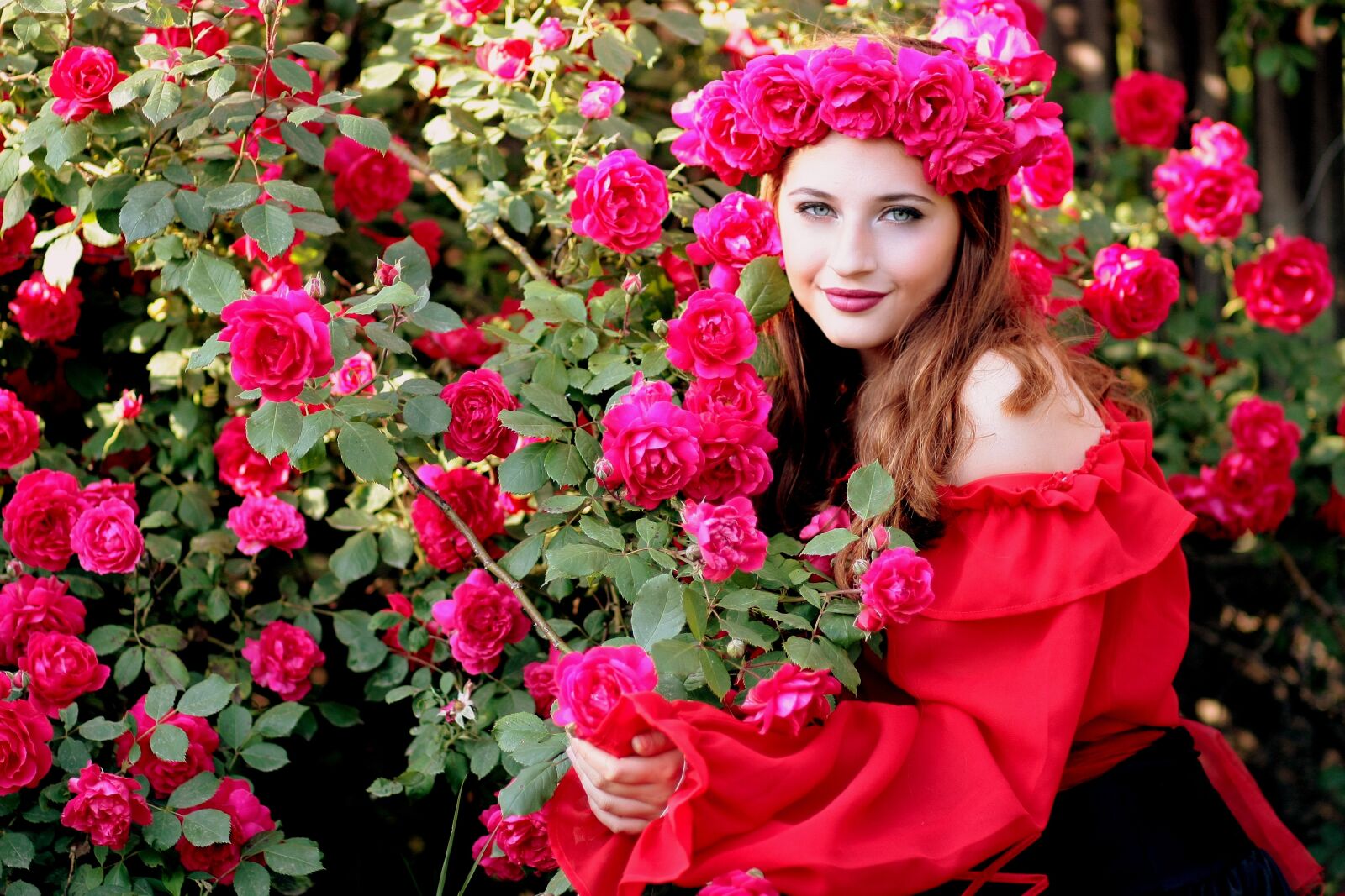 Canon EOS 450D (EOS Rebel XSi / EOS Kiss X2) sample photo. Girl, roses, red photography