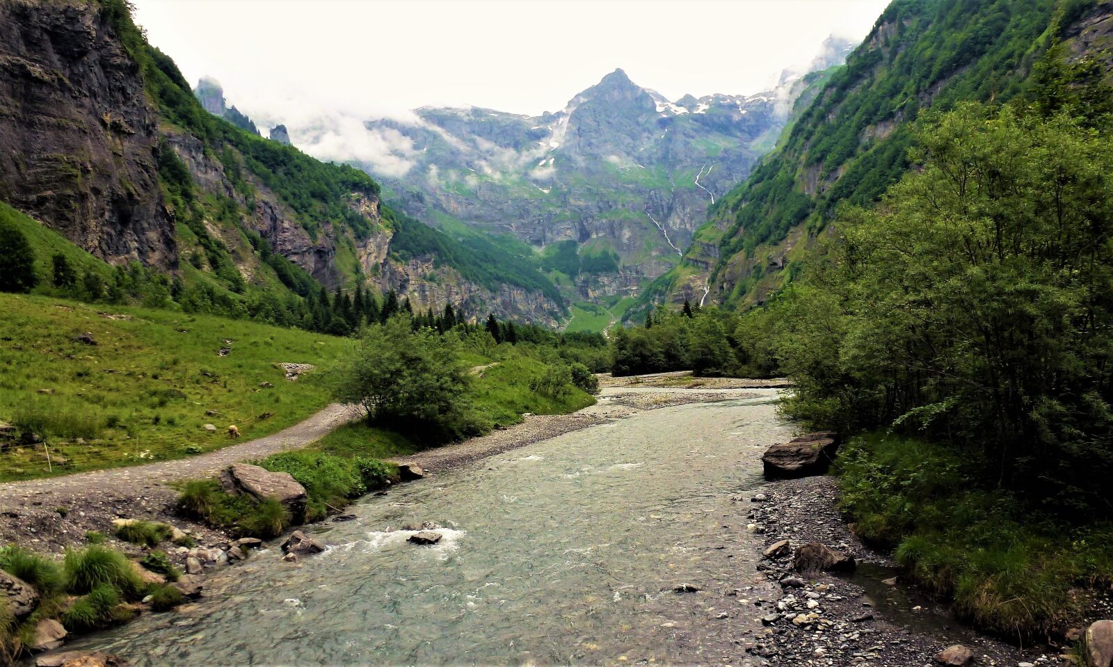 Panasonic Lumix DMC-ZS10 (Lumix DMC-TZ20 / Lumix DMC-TZ22) sample photo. Nature, france, alps photography