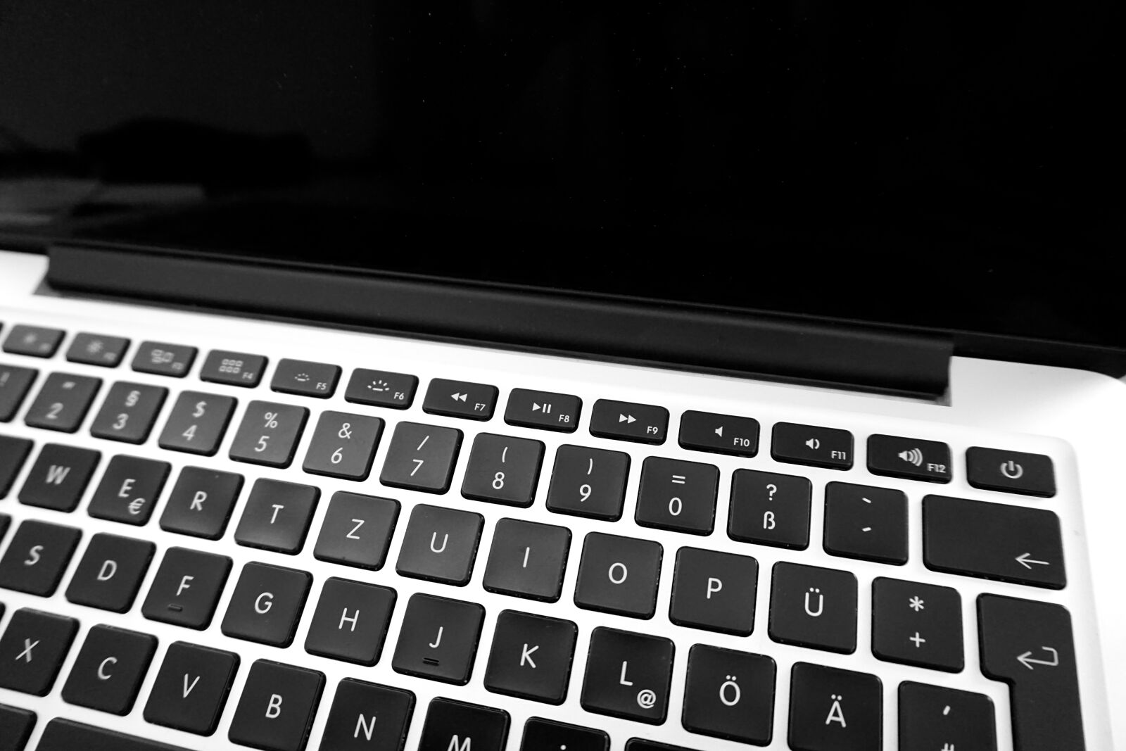 Sony a6000 sample photo. Keyboard, keys, laptop, computer photography