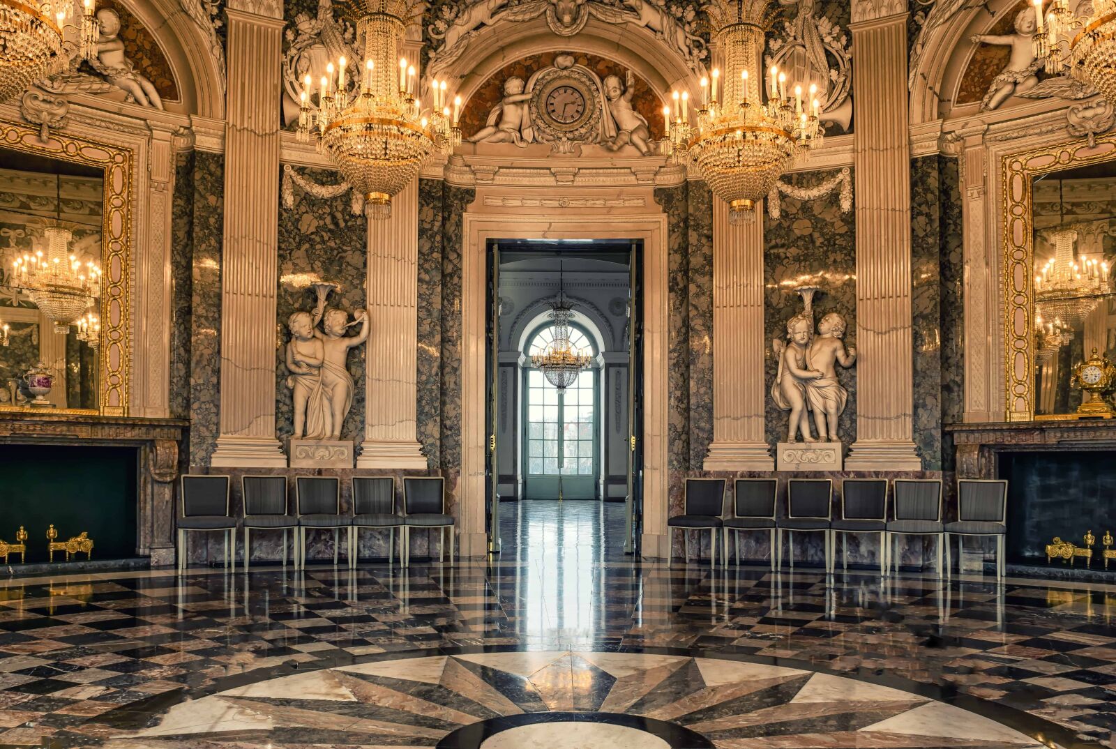 Nikon D3300 sample photo. Altar, architecture, interior decoration photography