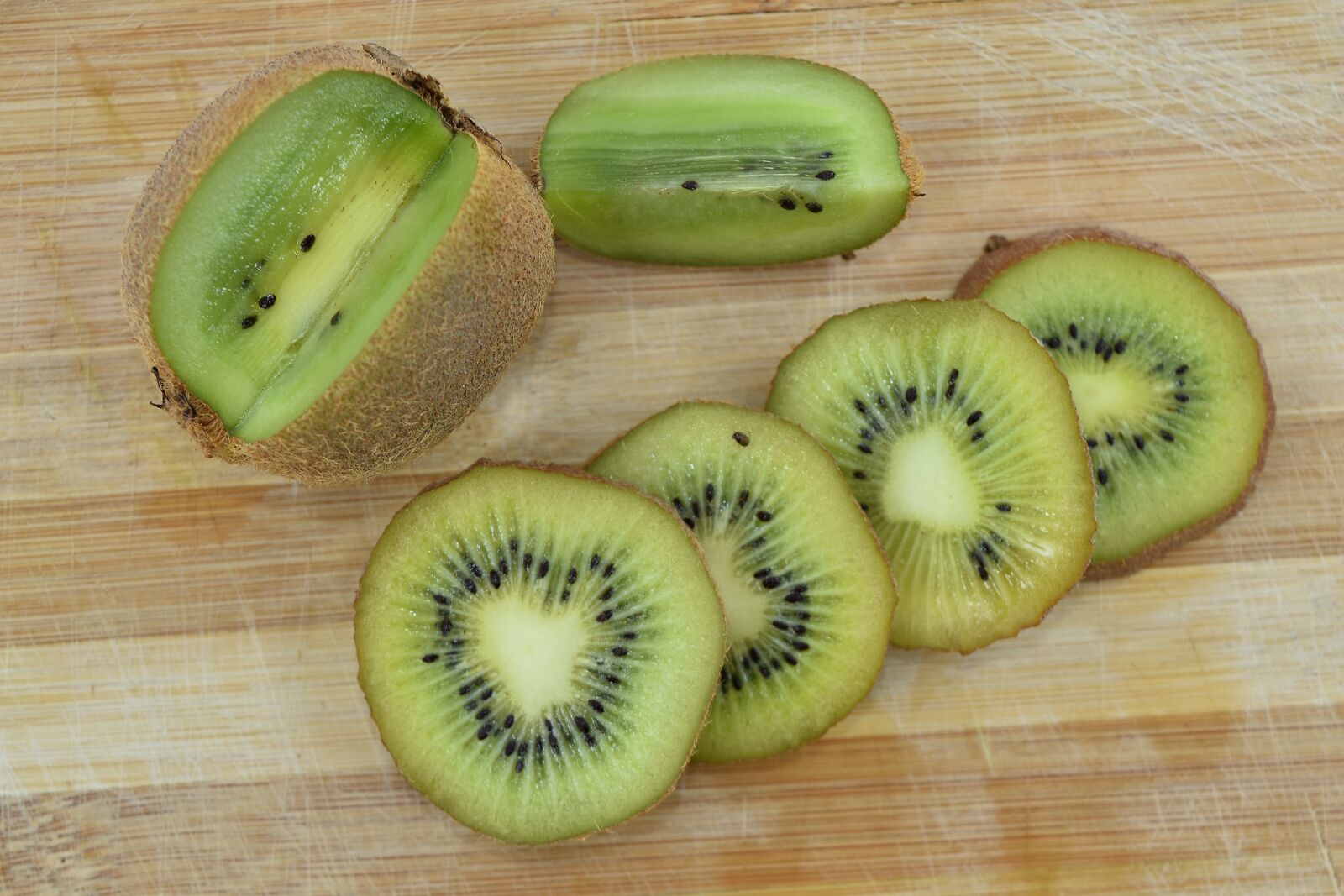 Nikon D5500 sample photo. Aromatic, bitter, fruit, kiwi photography