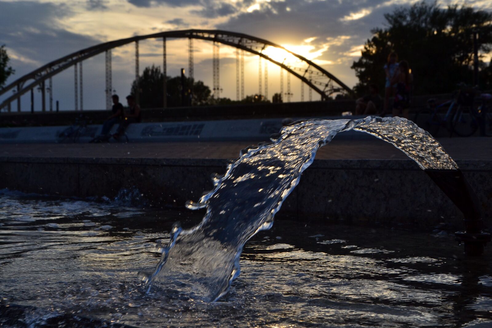 Nikon D3100 sample photo. Danube, bridge, fountain photography