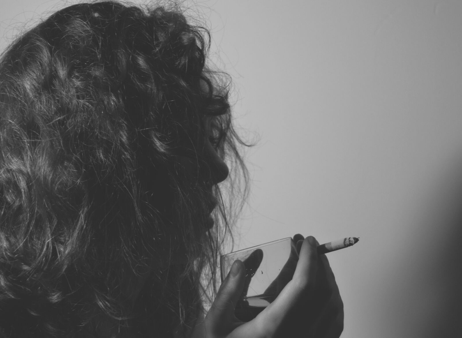 Nikon D3200 sample photo. Woman, black and white photography