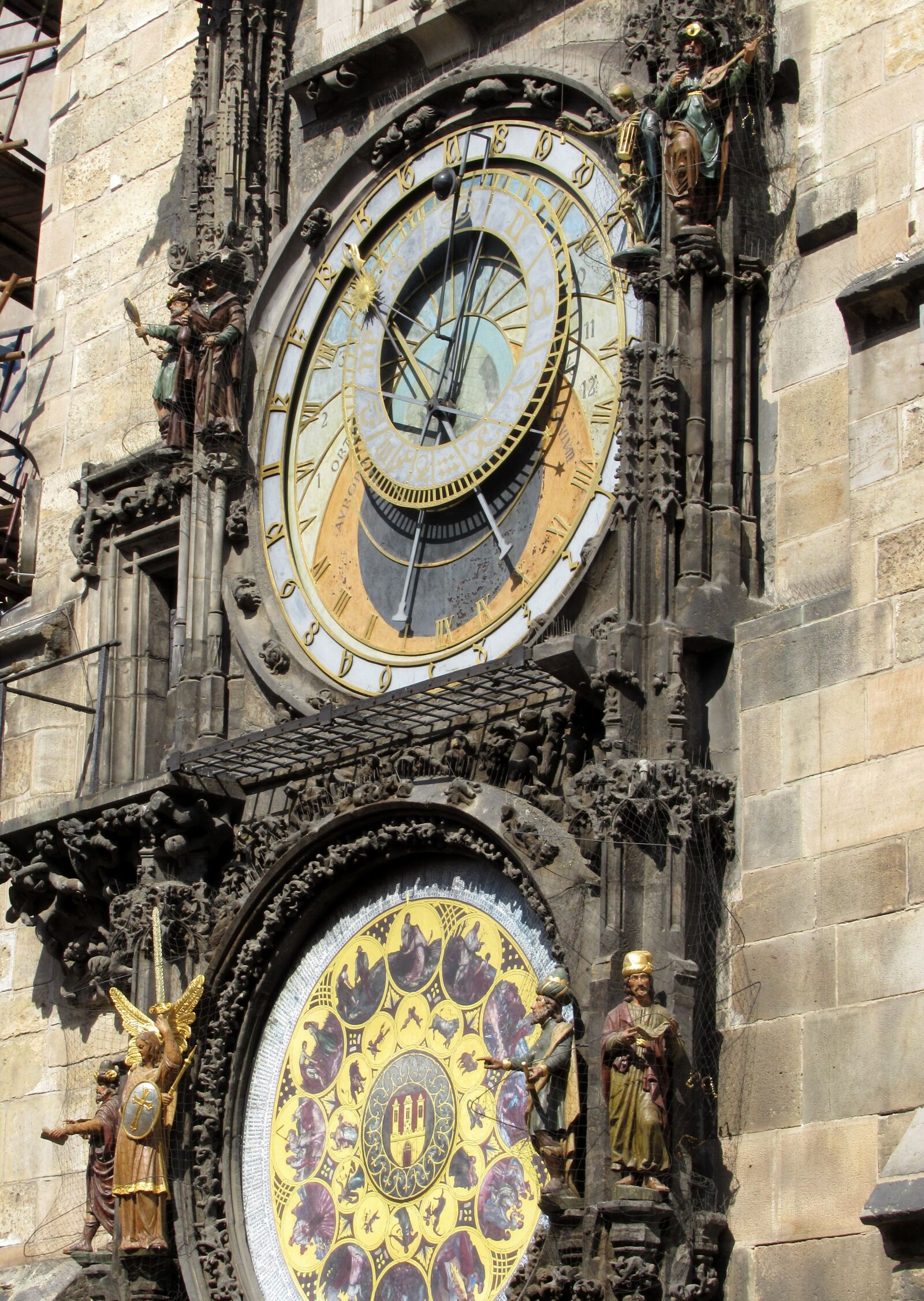 Canon PowerShot SX620 HS sample photo. Prague, astronomical clock, hour photography