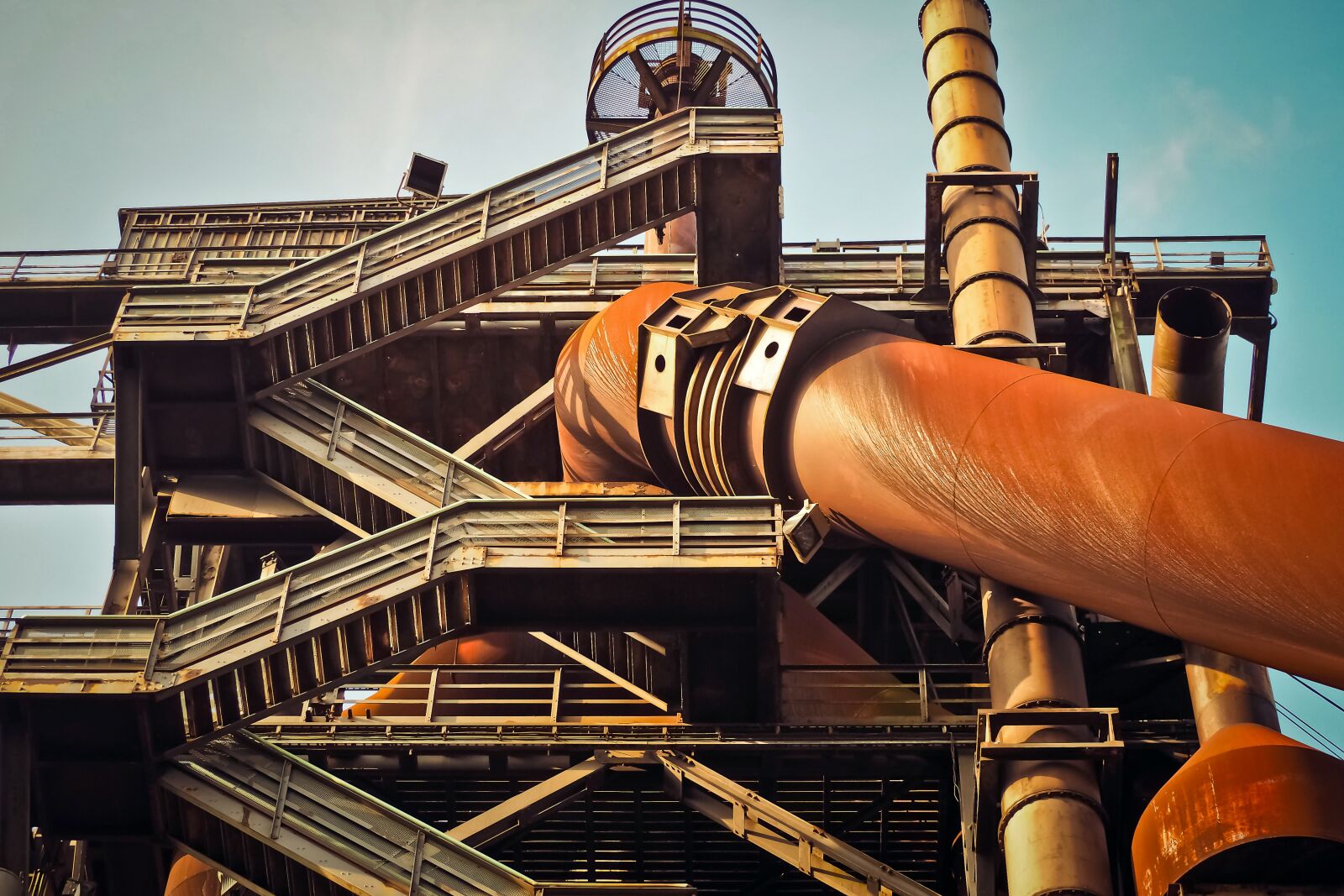 Olympus OM-D E-M10 sample photo. Architecture, industry, factory building photography