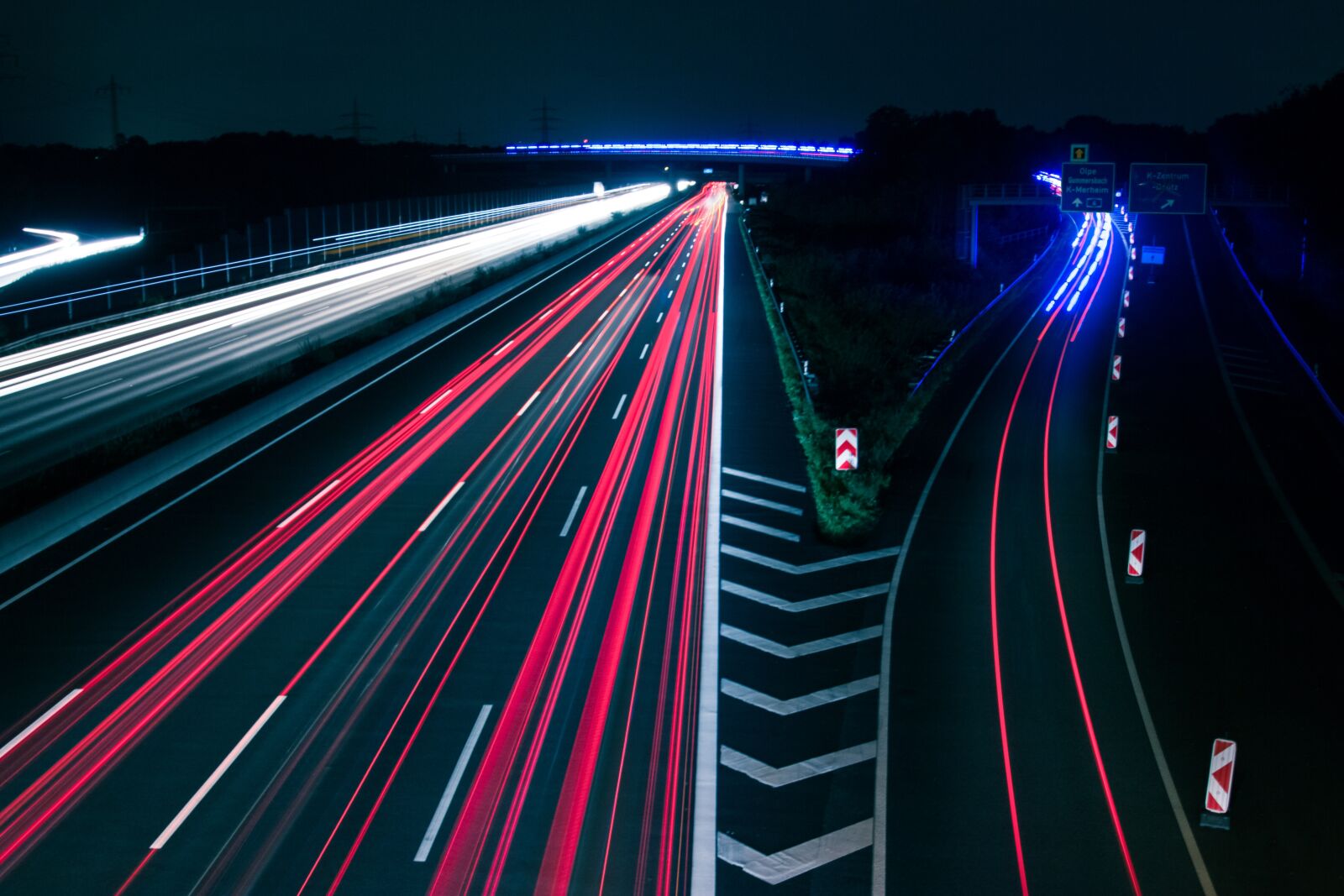 Canon EOS 700D (EOS Rebel T5i / EOS Kiss X7i) sample photo. Traffic, lights, highway photography