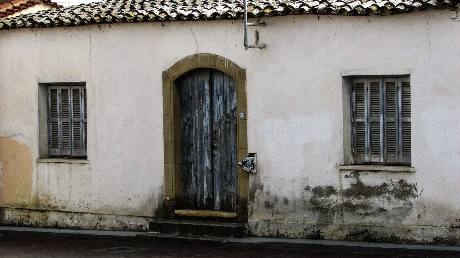 Canon PowerShot SX400 IS sample photo. Old house, architecture, street photography