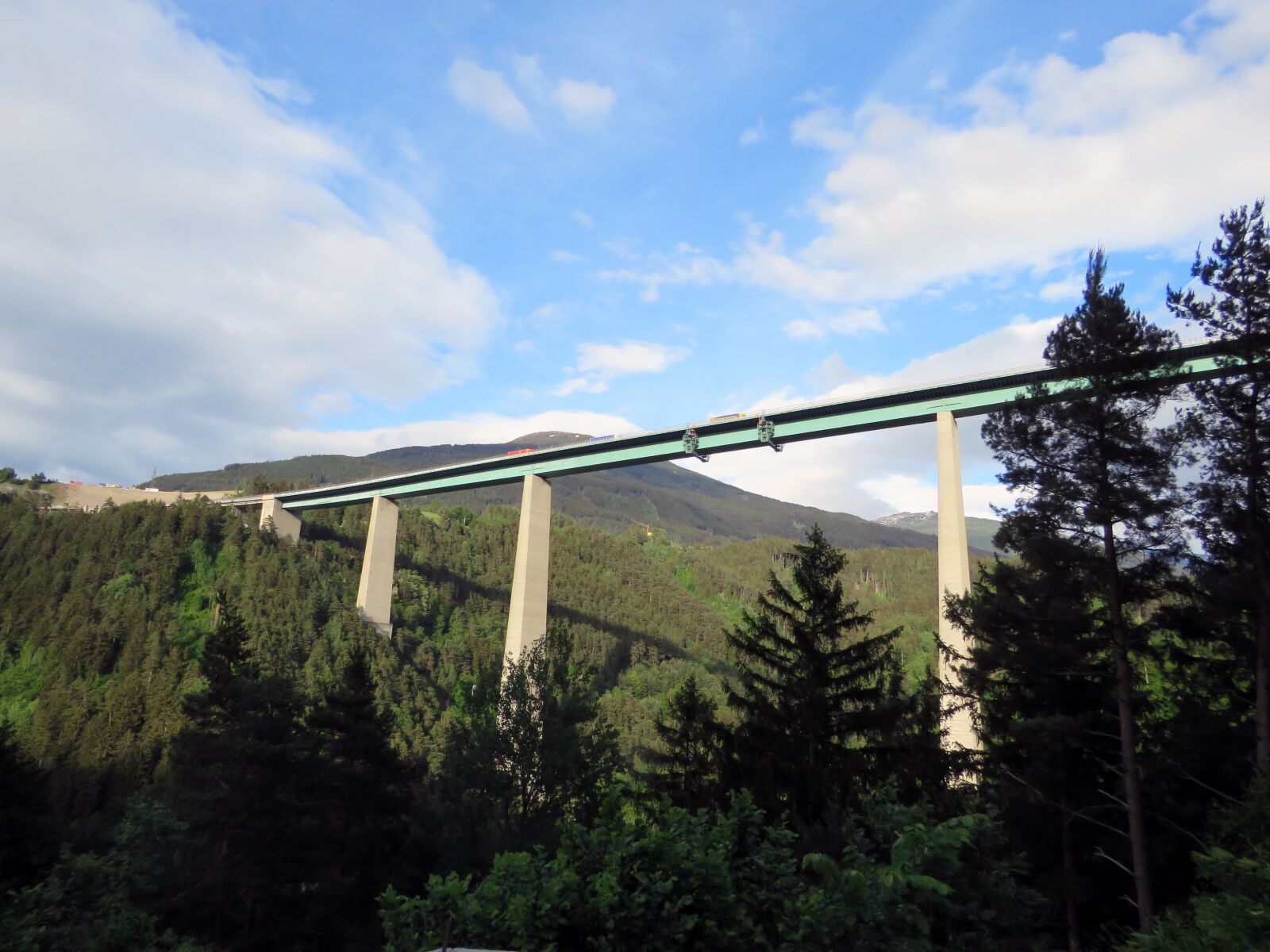 Canon PowerShot SX60 HS sample photo. Europe bridge, sky, bridge photography