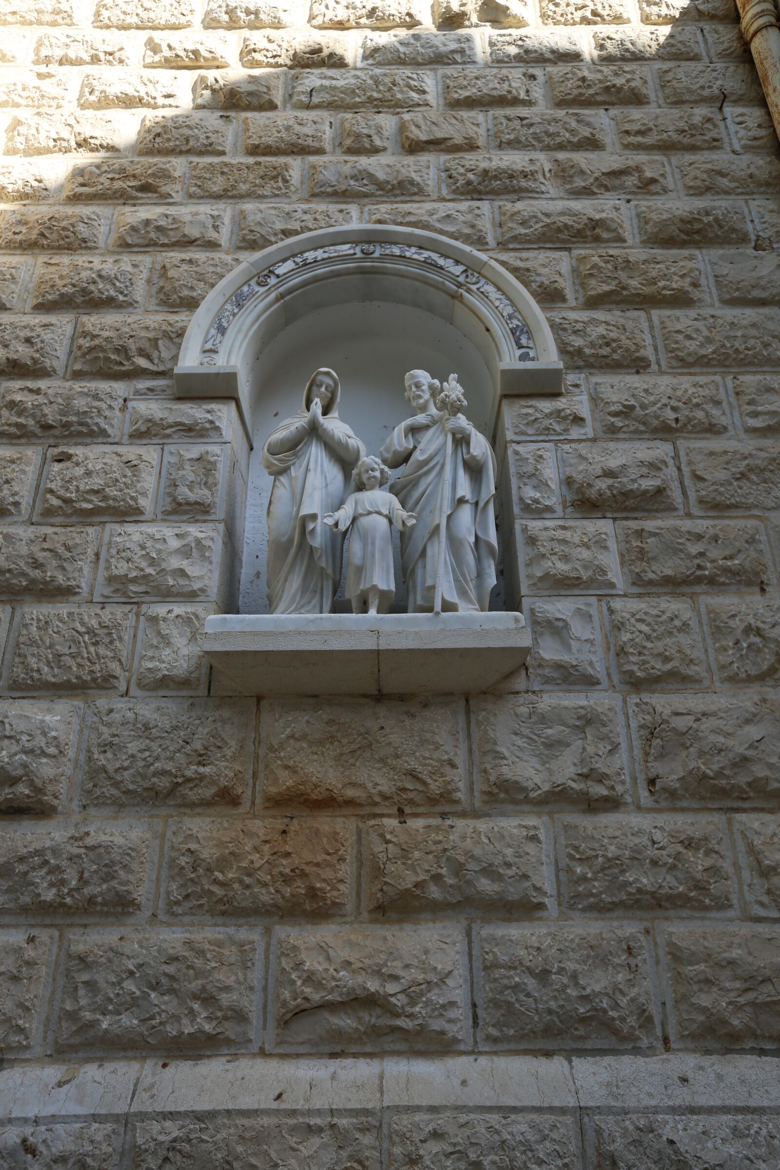 Canon EOS 5D Mark III + Canon EF 16-35mm F2.8L II USM sample photo. The holy family, jesus photography