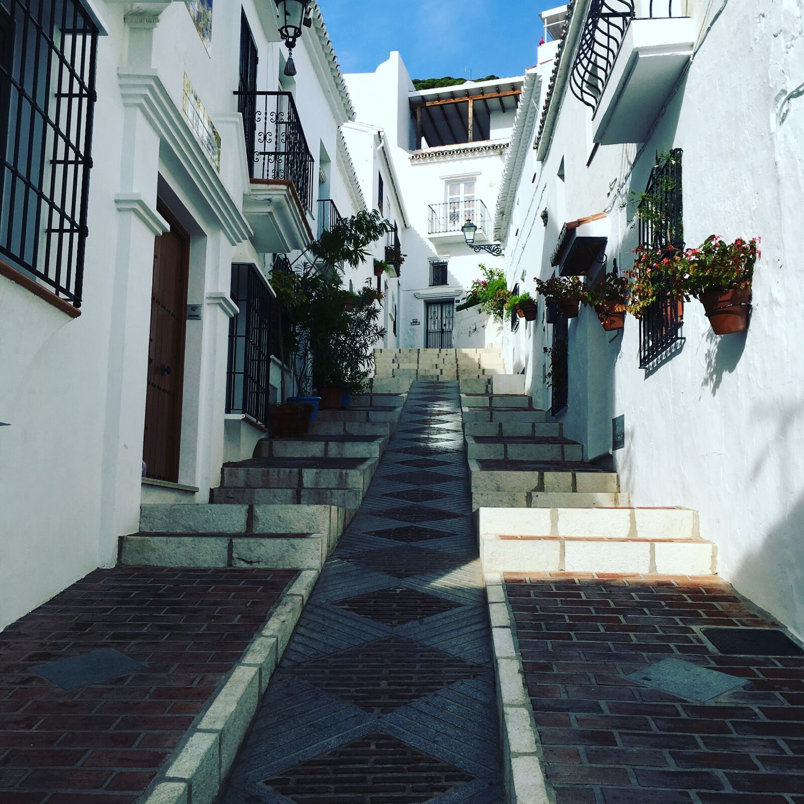 iPhone 6s Plus back camera 4.15mm f/2.2 sample photo. Mijas, holiday, spain photography