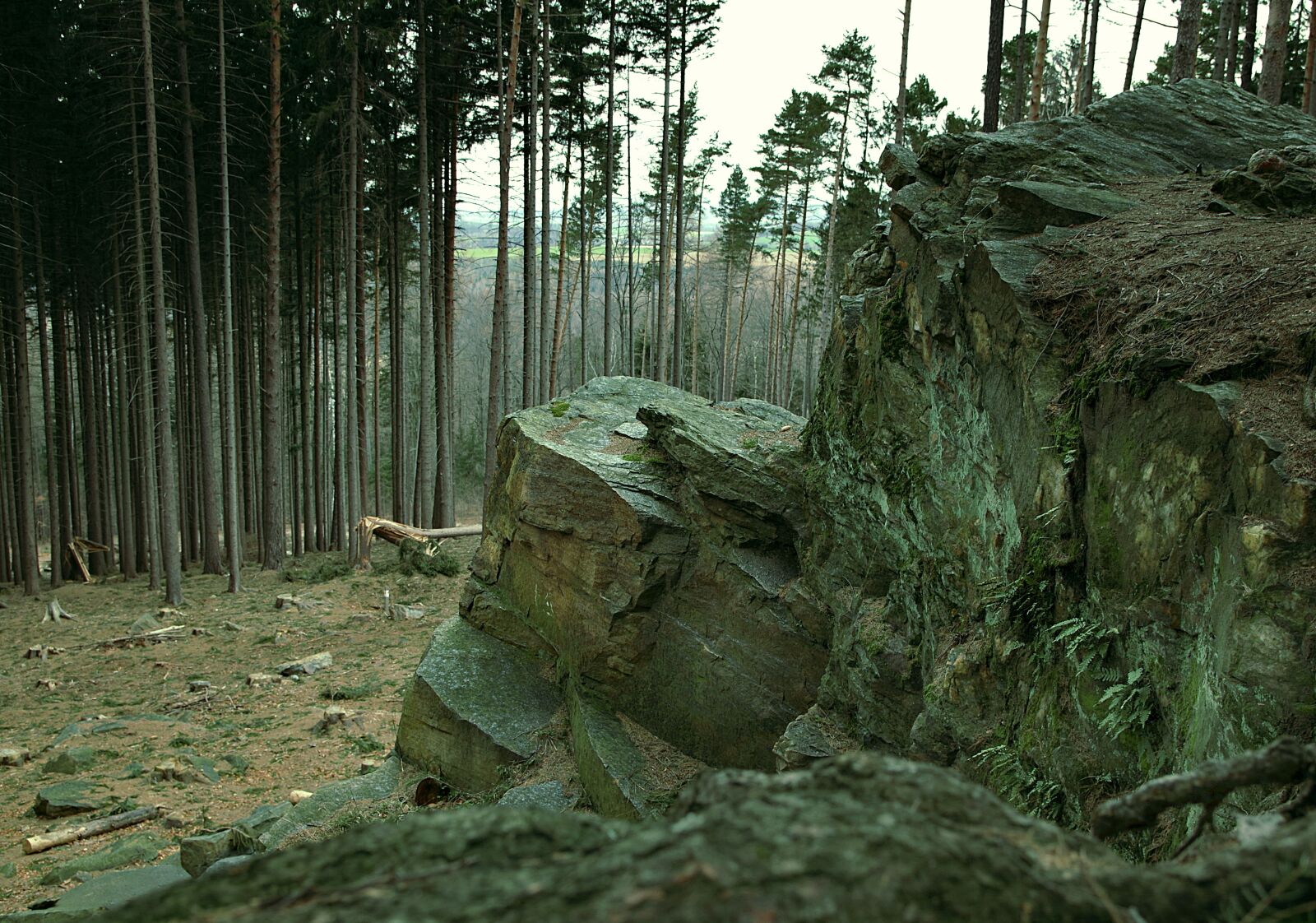 Pentax K-S2 sample photo. Rocks, ridge, stone photography
