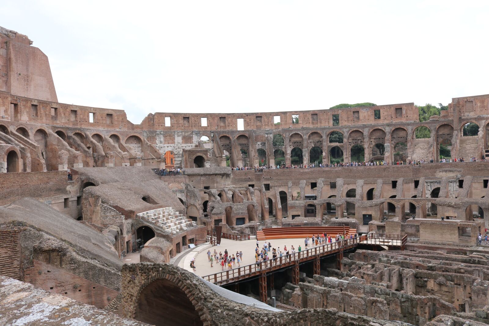 Canon EOS 750D (EOS Rebel T6i / EOS Kiss X8i) sample photo. Colosseum, italy, rome photography