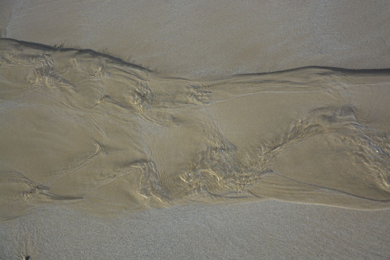 Nikon D5200 sample photo. Sand, water, beach photography