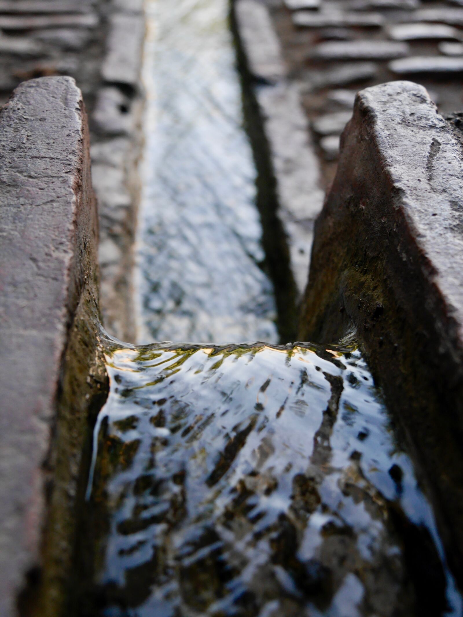 Panasonic Lumix DMC-G6 sample photo. Malaga, spain, running water photography