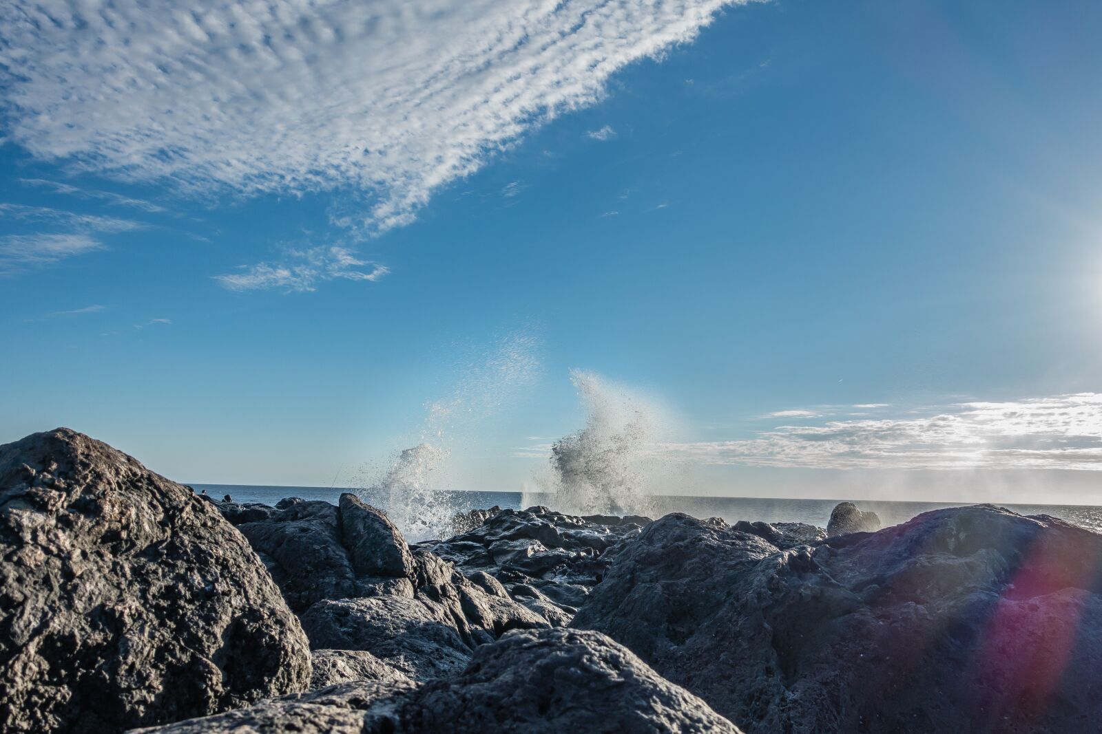 Sony Cyber-shot DSC-RX100 III sample photo. Sky, sea, rock photography