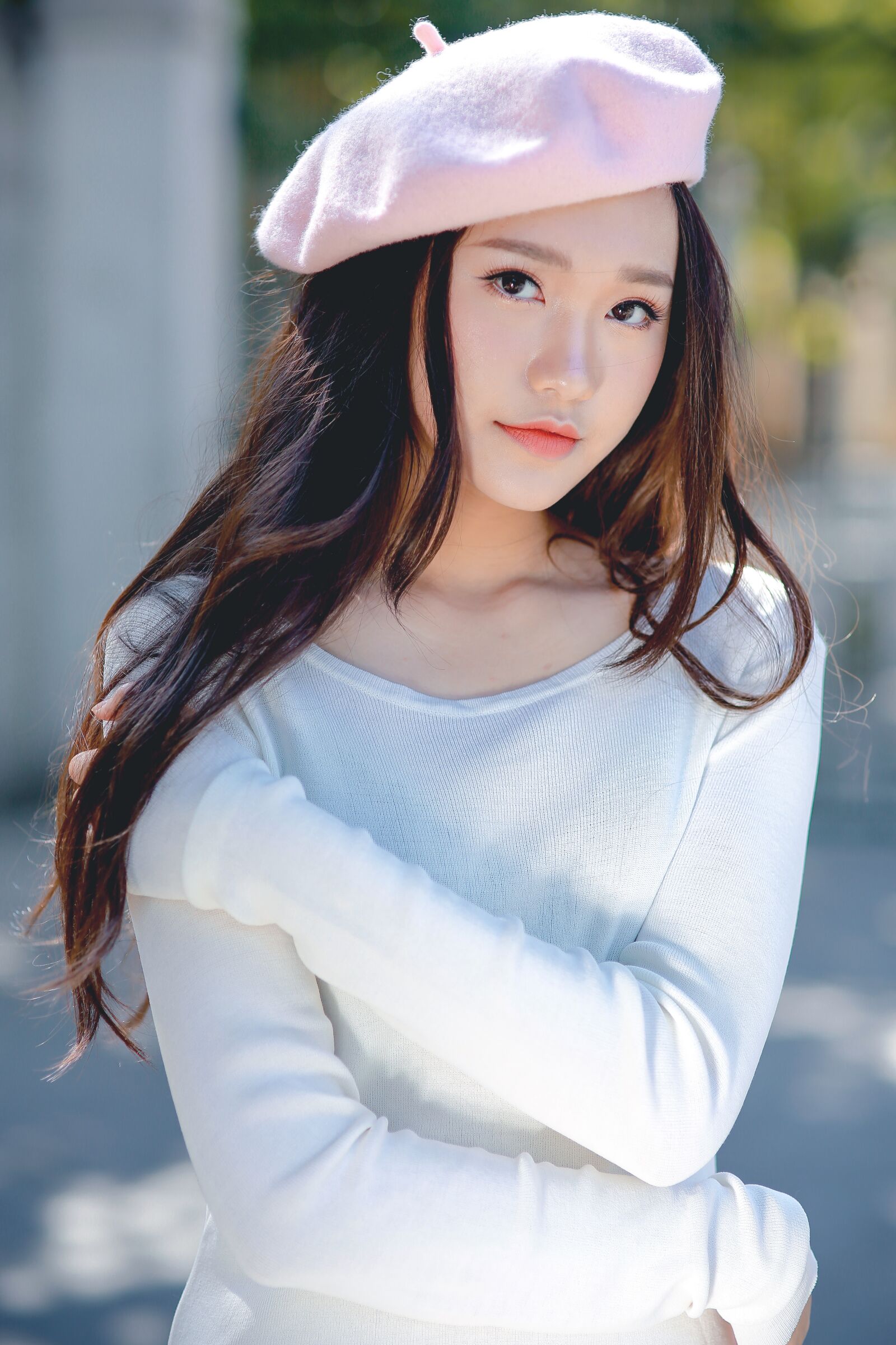 Canon EOS 5D Mark III sample photo. Girl, the hat, sunny photography