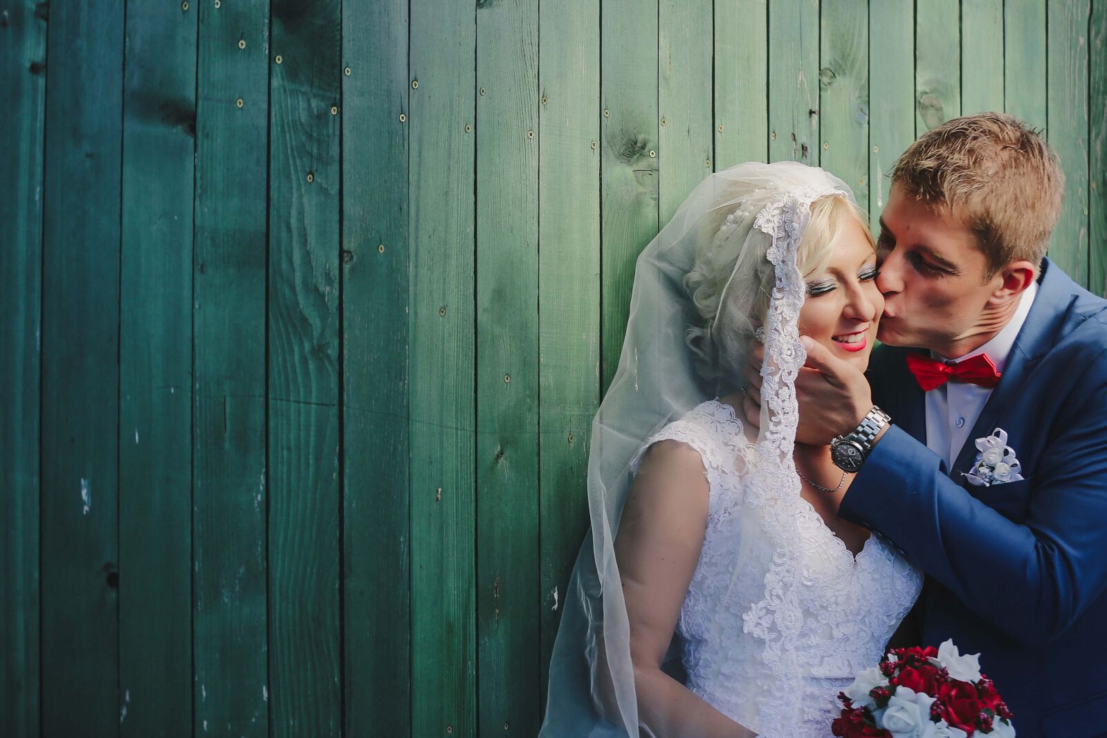 Canon EF 70-200mm F2.8L IS II USM sample photo. Beautiful photo, bride, groom photography