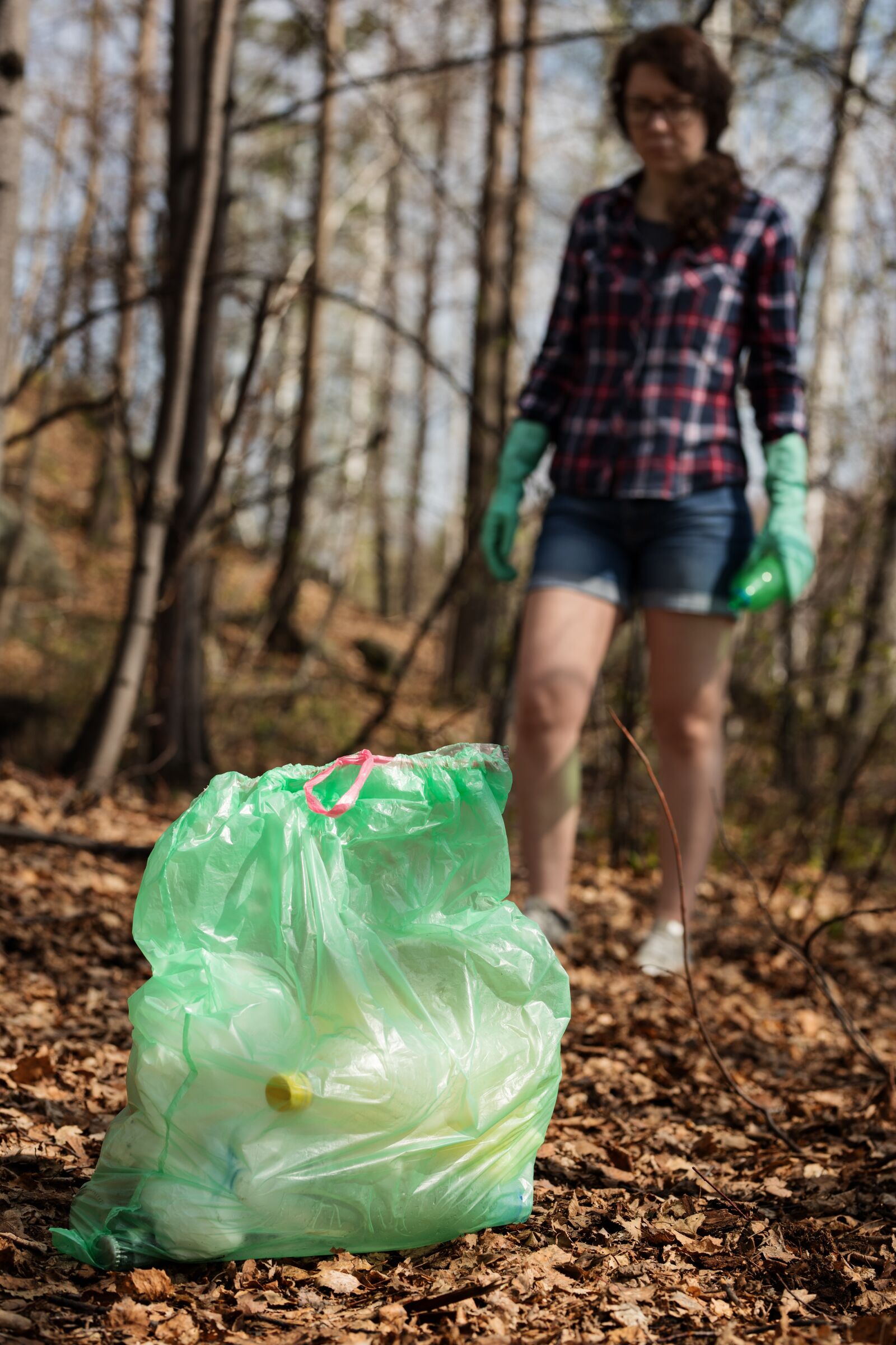 Sigma 85mm F1.4 DG HSM Art sample photo. Nature, garbage, pollution photography