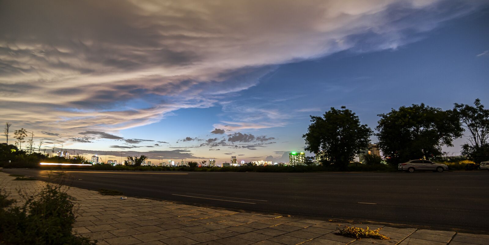 Nikon D700 sample photo. Light, night, cloud photography