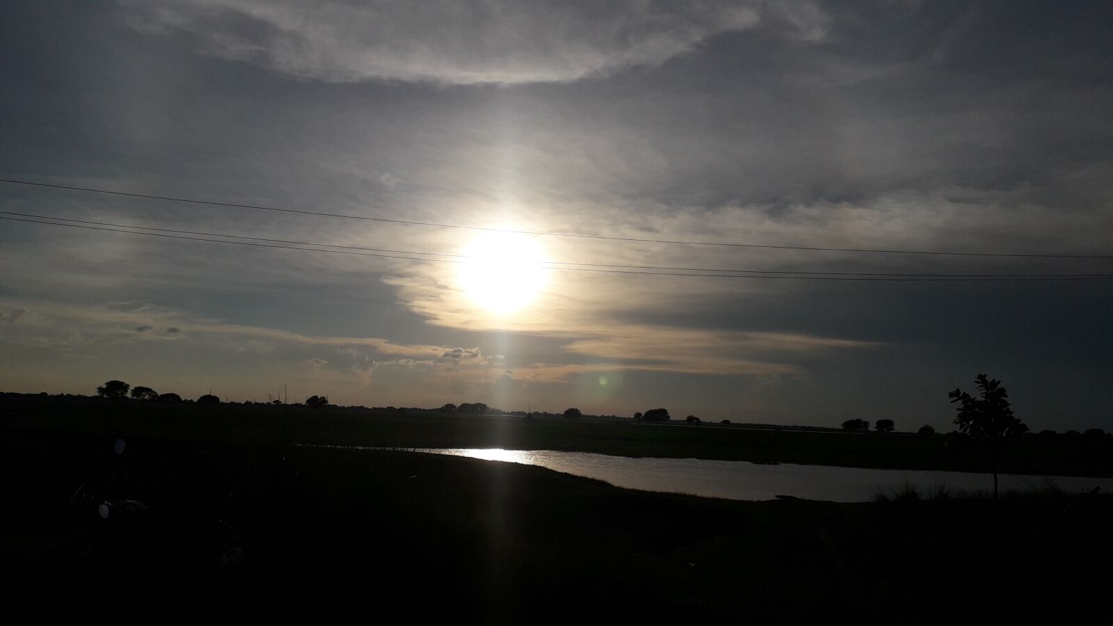Samsung Galaxy J4 sample photo. Sunset, sun, landscape photography
