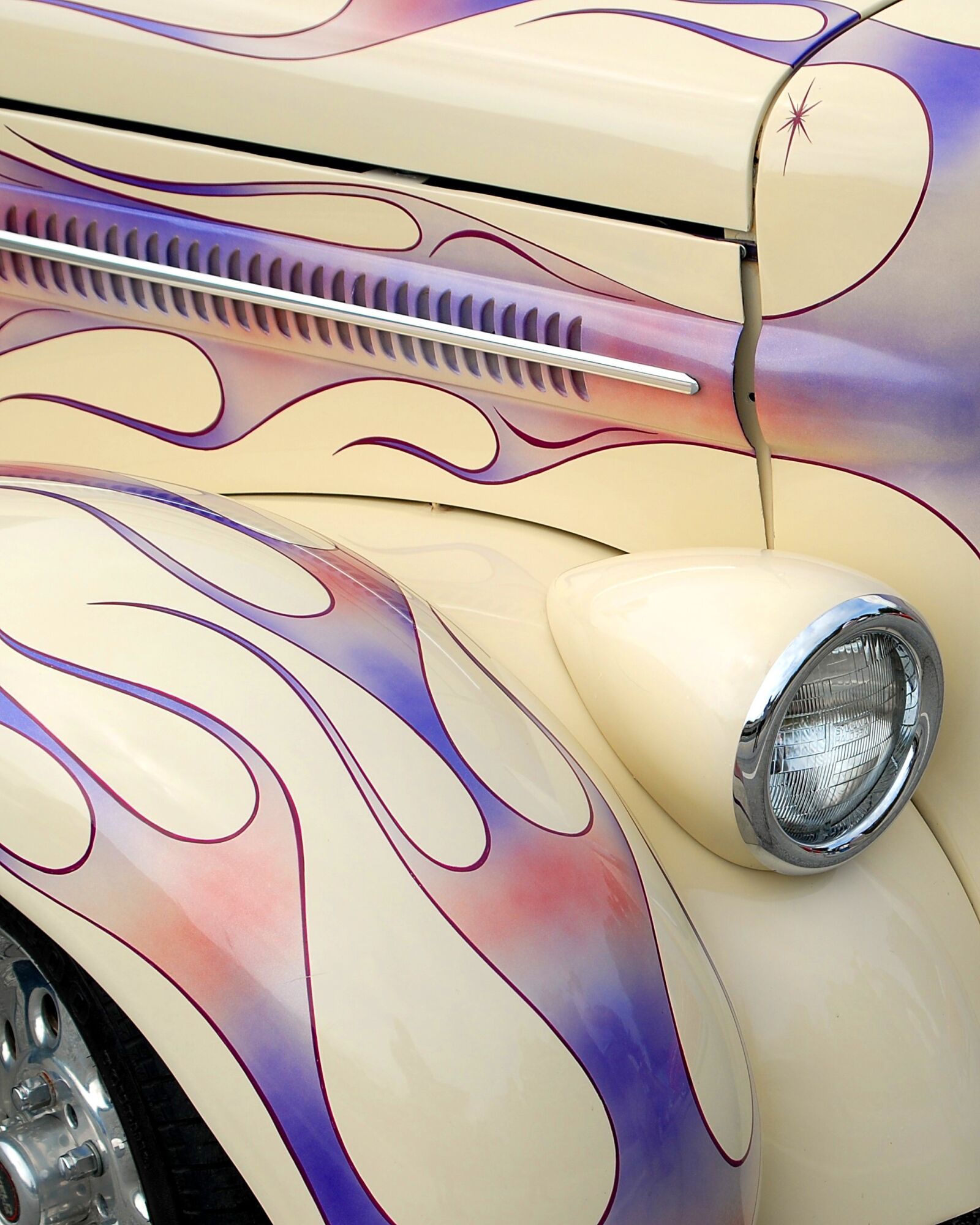 Nikon D200 sample photo. Pin stripe, car, automobile photography