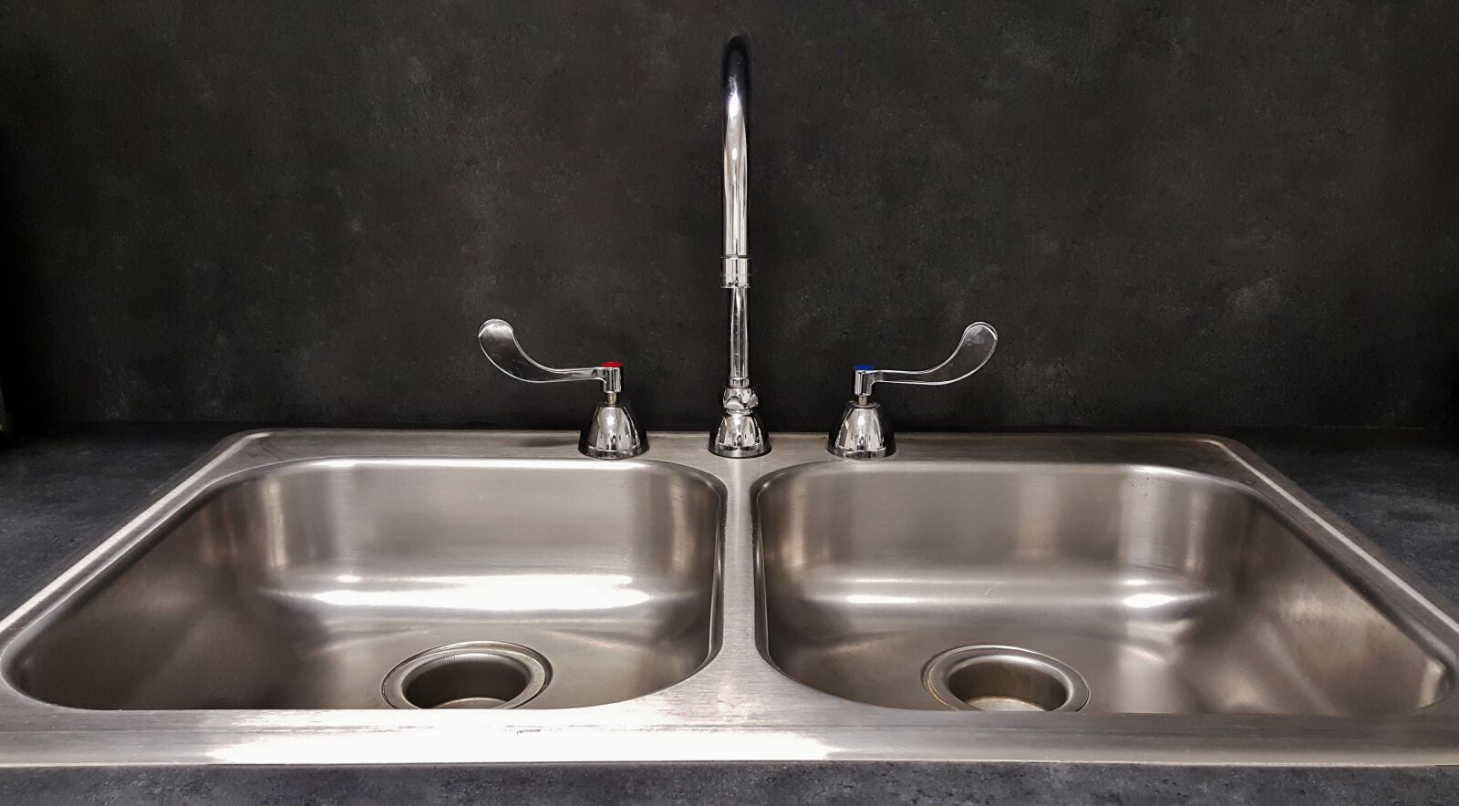 Samsung Galaxy Note5 sample photo. Basin, sink, kitchen sink photography