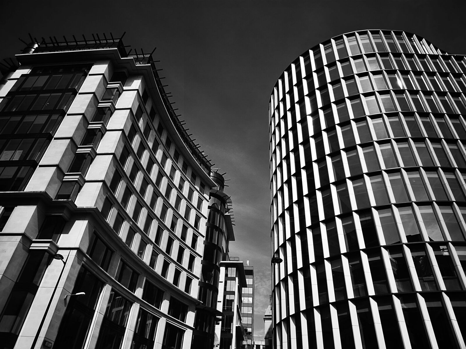Sony DSC-HX60 sample photo. Architecture, black, and, white photography