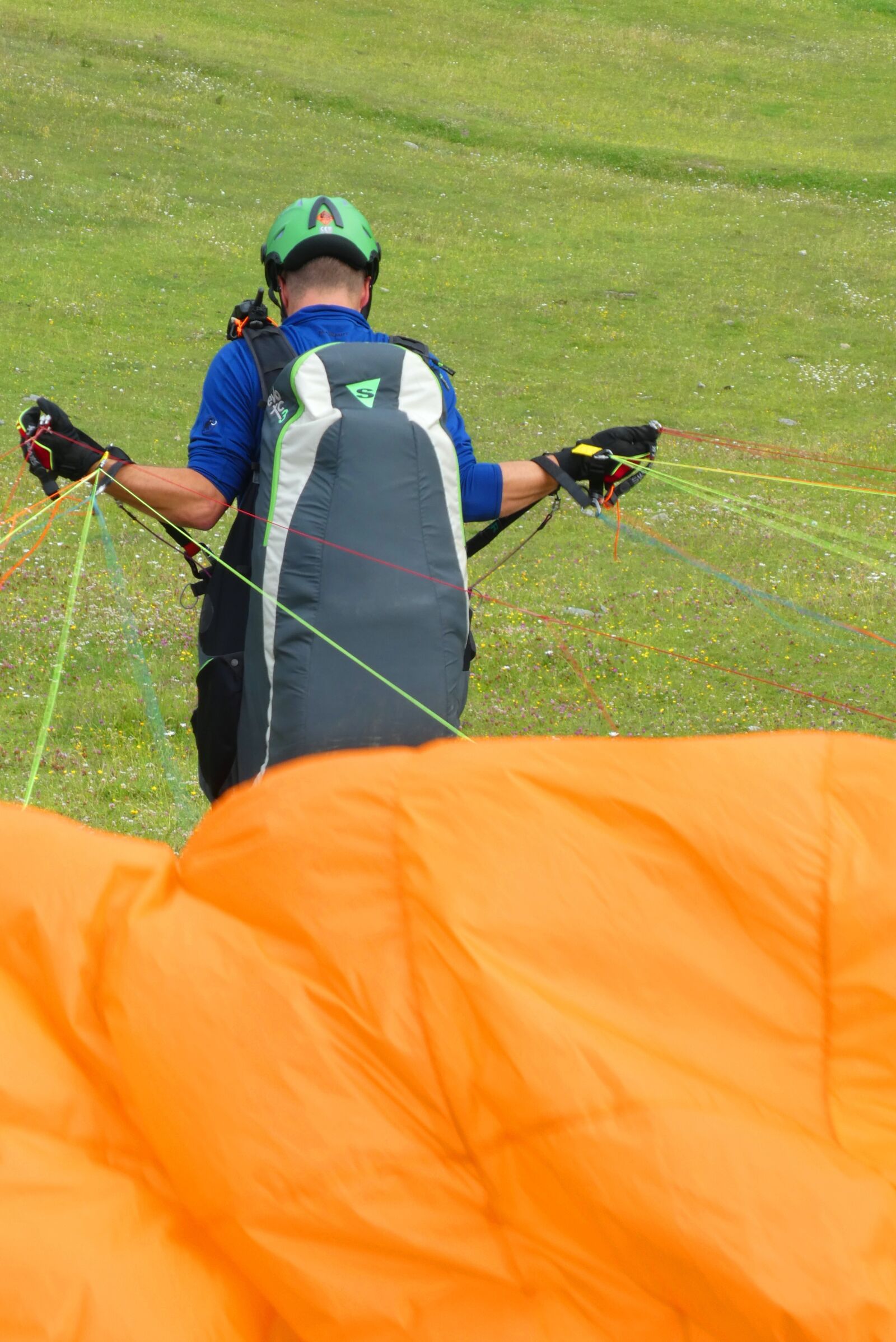 Panasonic Lumix DC-ZS70 (Lumix DC-TZ90) sample photo. Paragliding, sports, jump photography