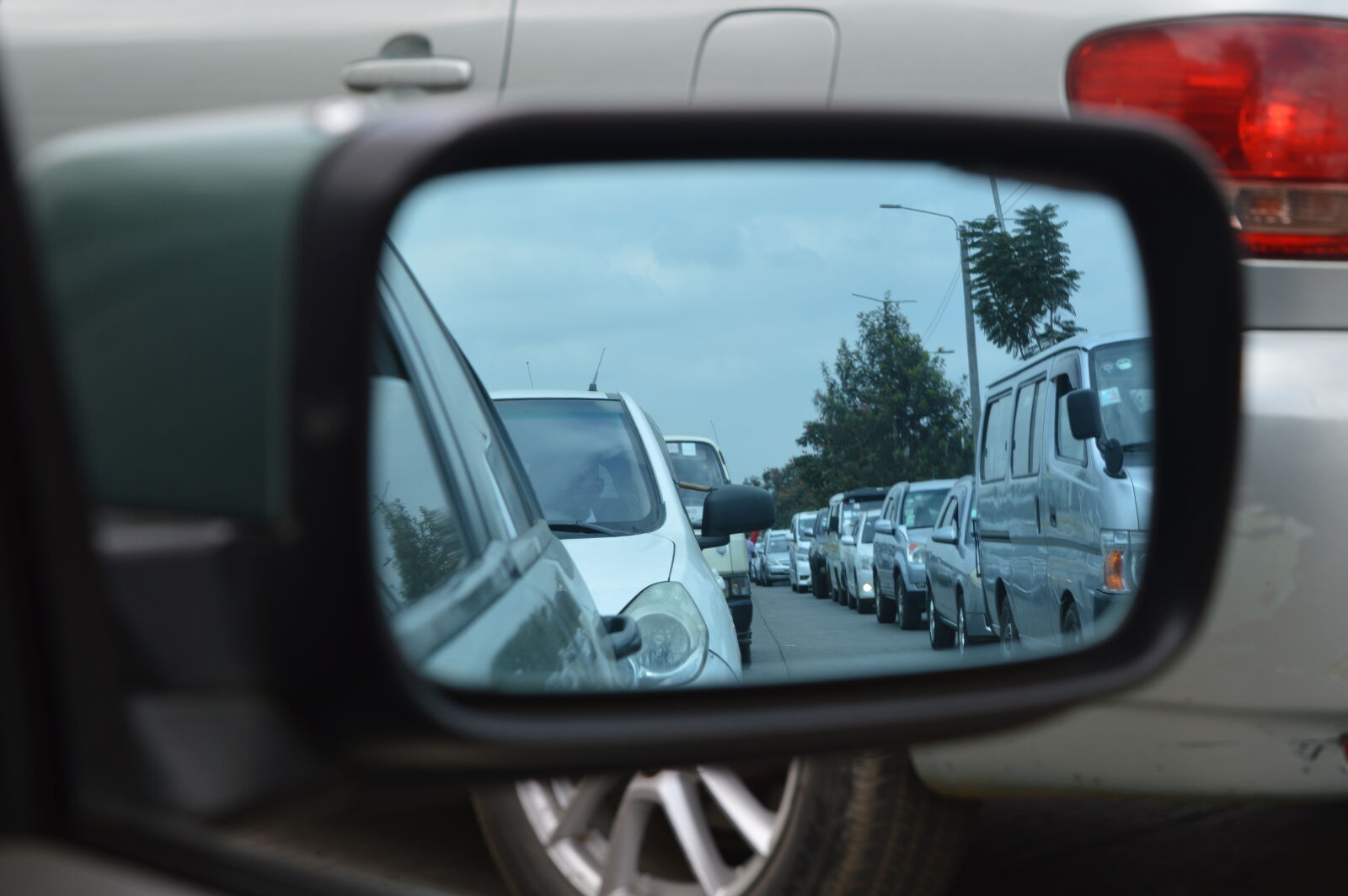 Nikon D3200 sample photo. Car, side, mirror, showing photography
