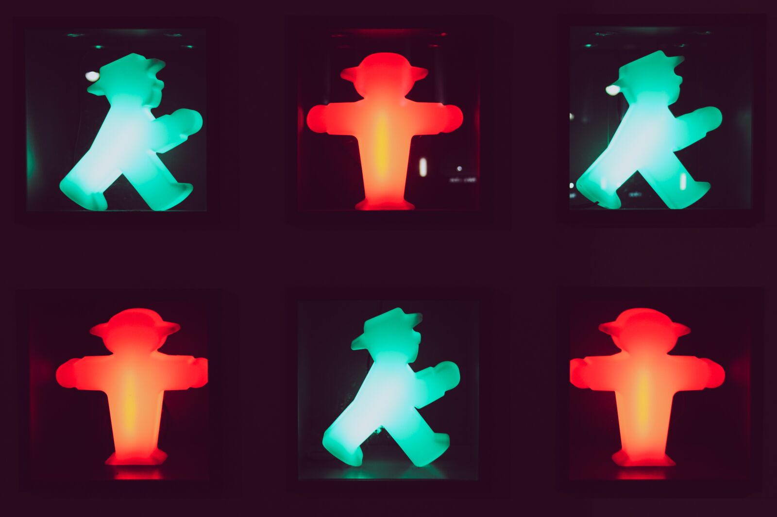 Nikon D610 sample photo. Little green man, red photography