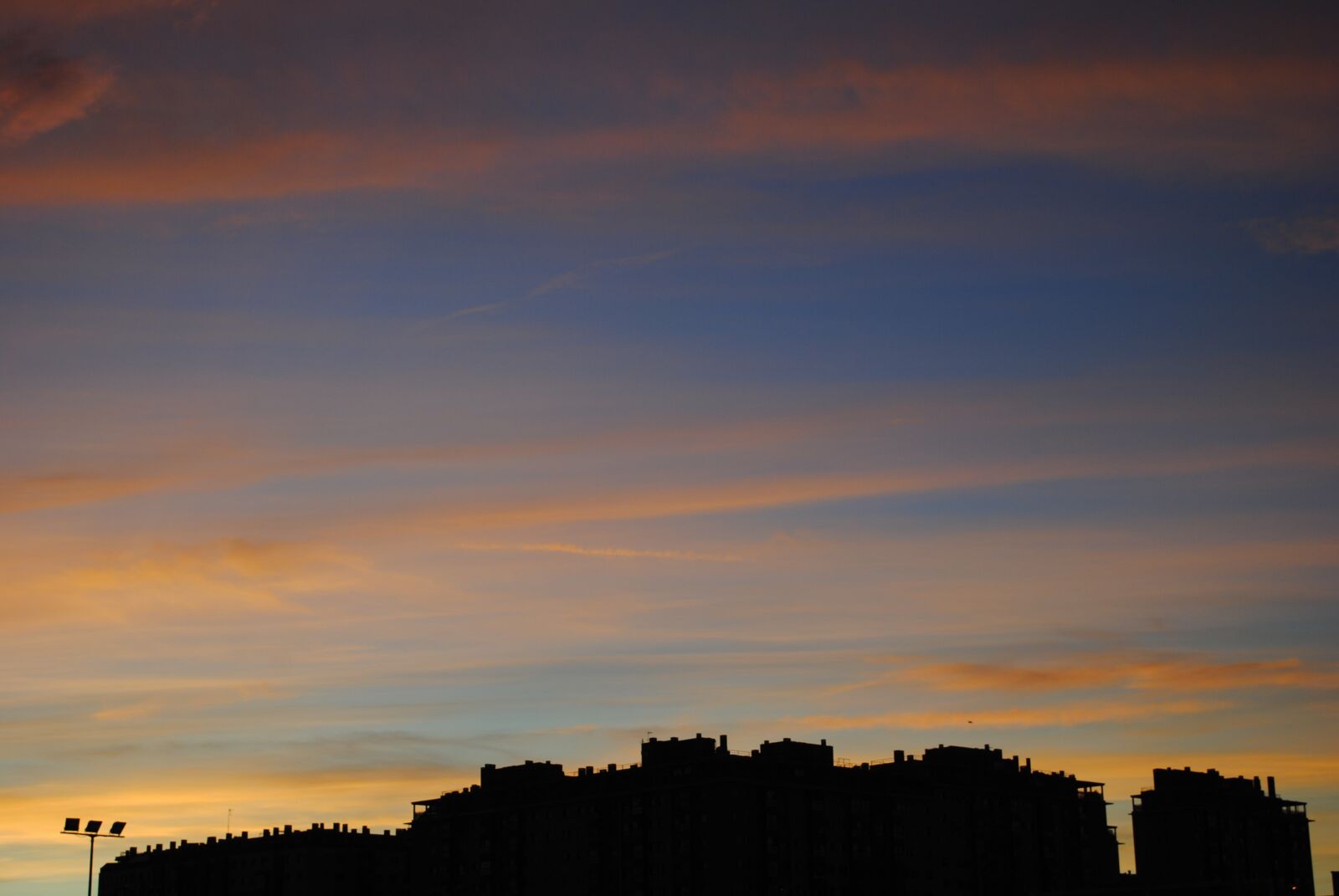 Nikon D3000 sample photo. Sky, cielo, contraluz photography