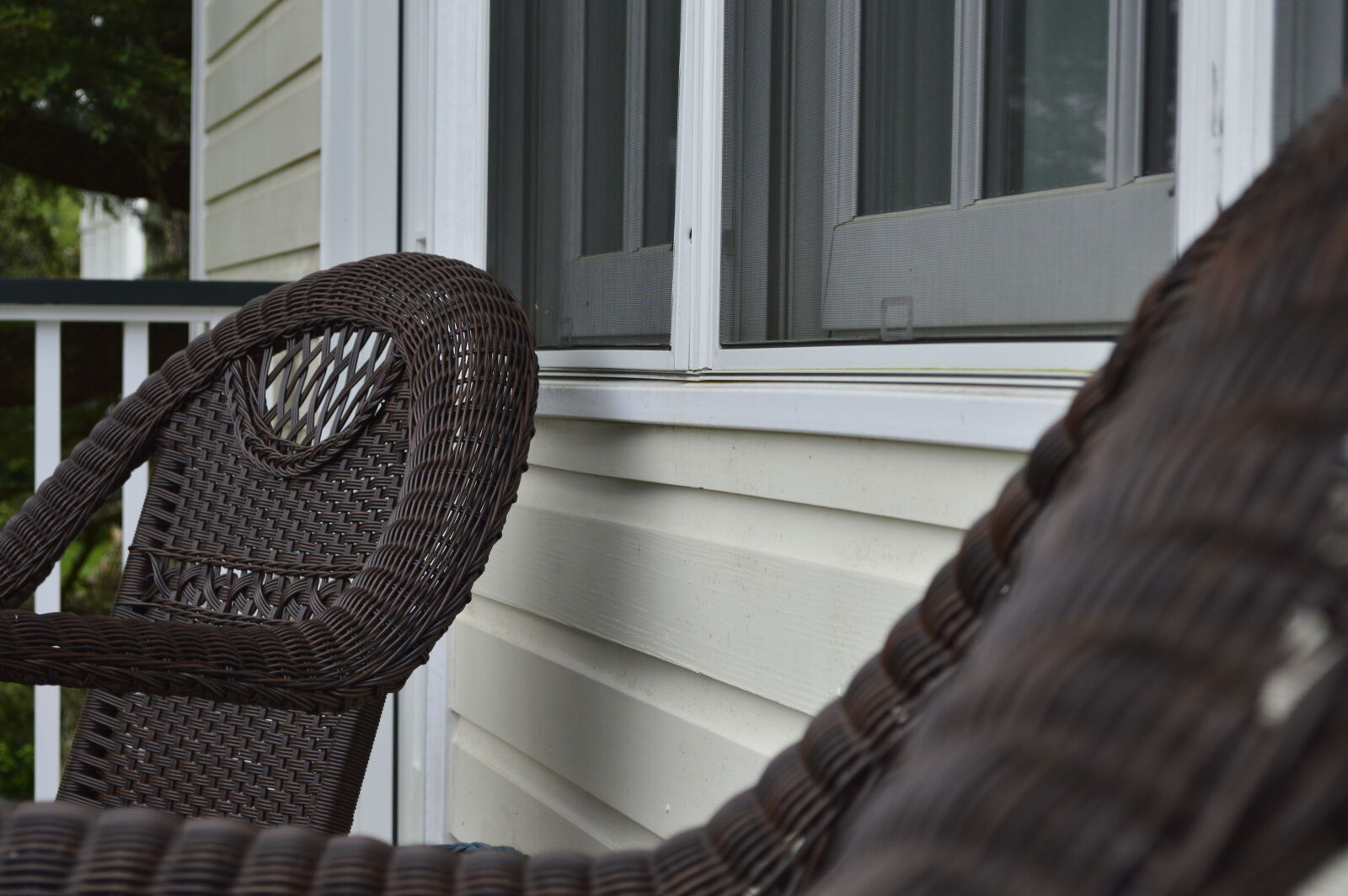 Nikon D3200 sample photo. Brown, chairs, calm, chairs photography