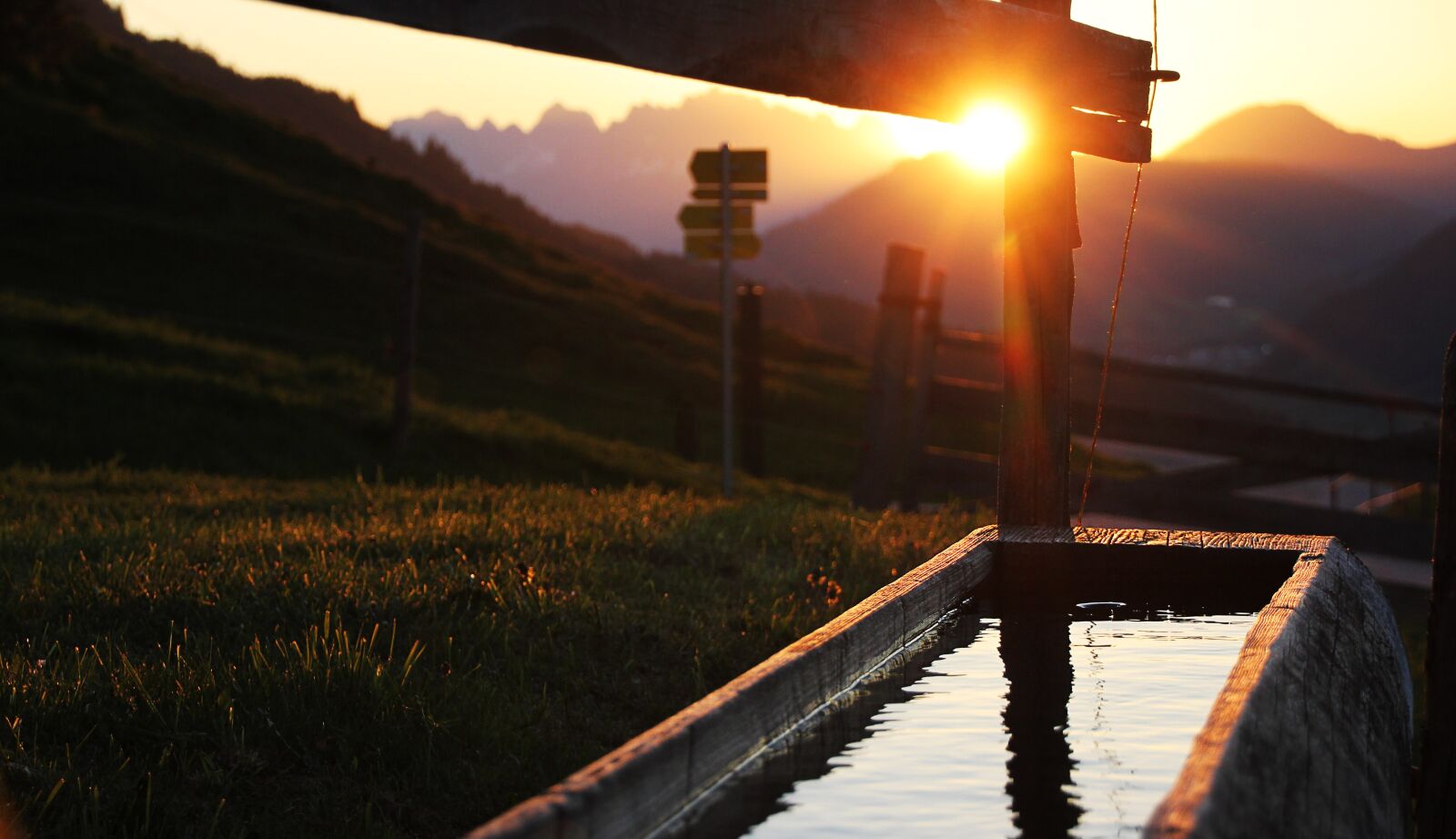Canon EOS 550D (EOS Rebel T2i / EOS Kiss X4) sample photo. Sunset, austria, mountains photography